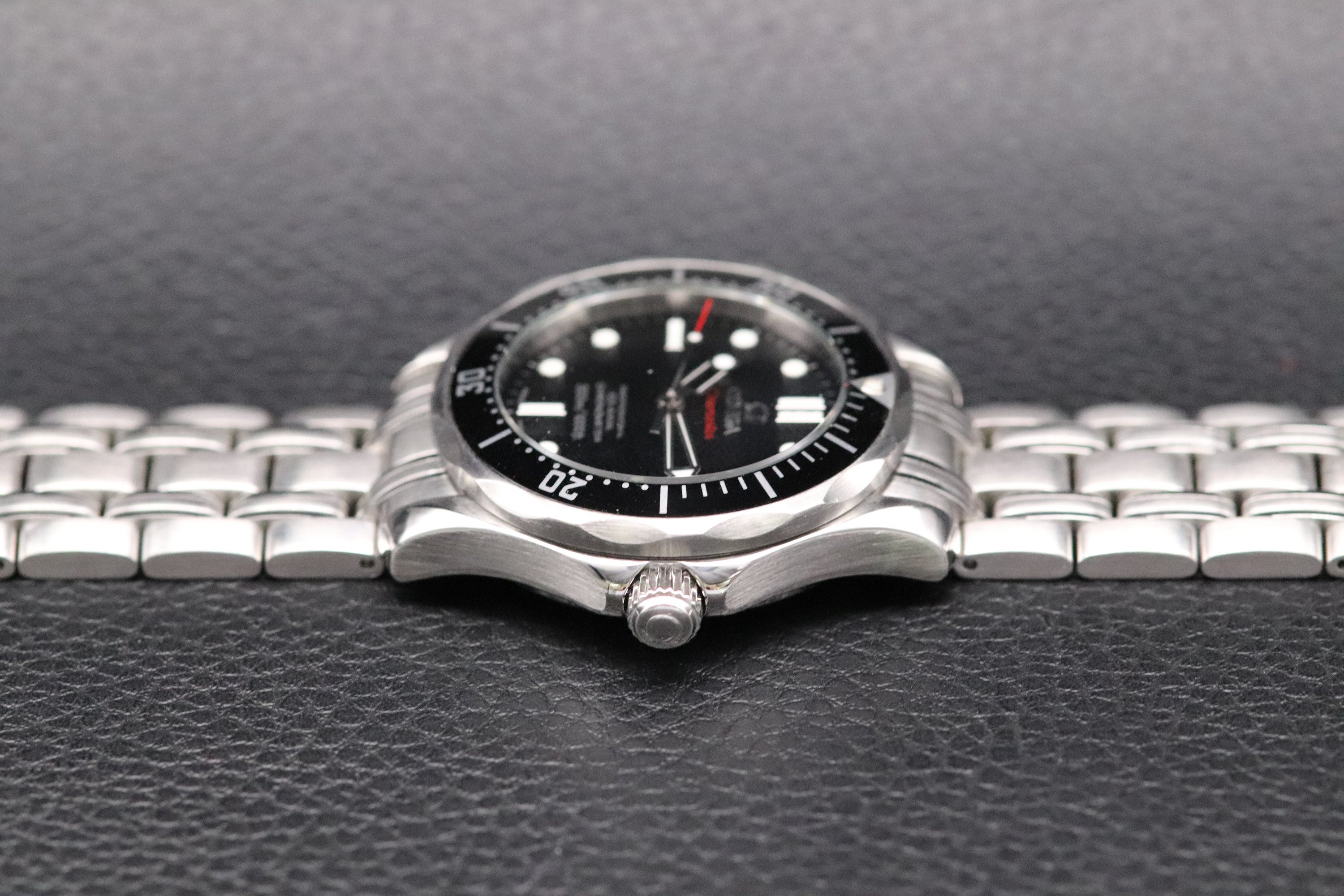 Omega Seamaster Diver 300M 212.30.36.20.01.001 Papers 2011