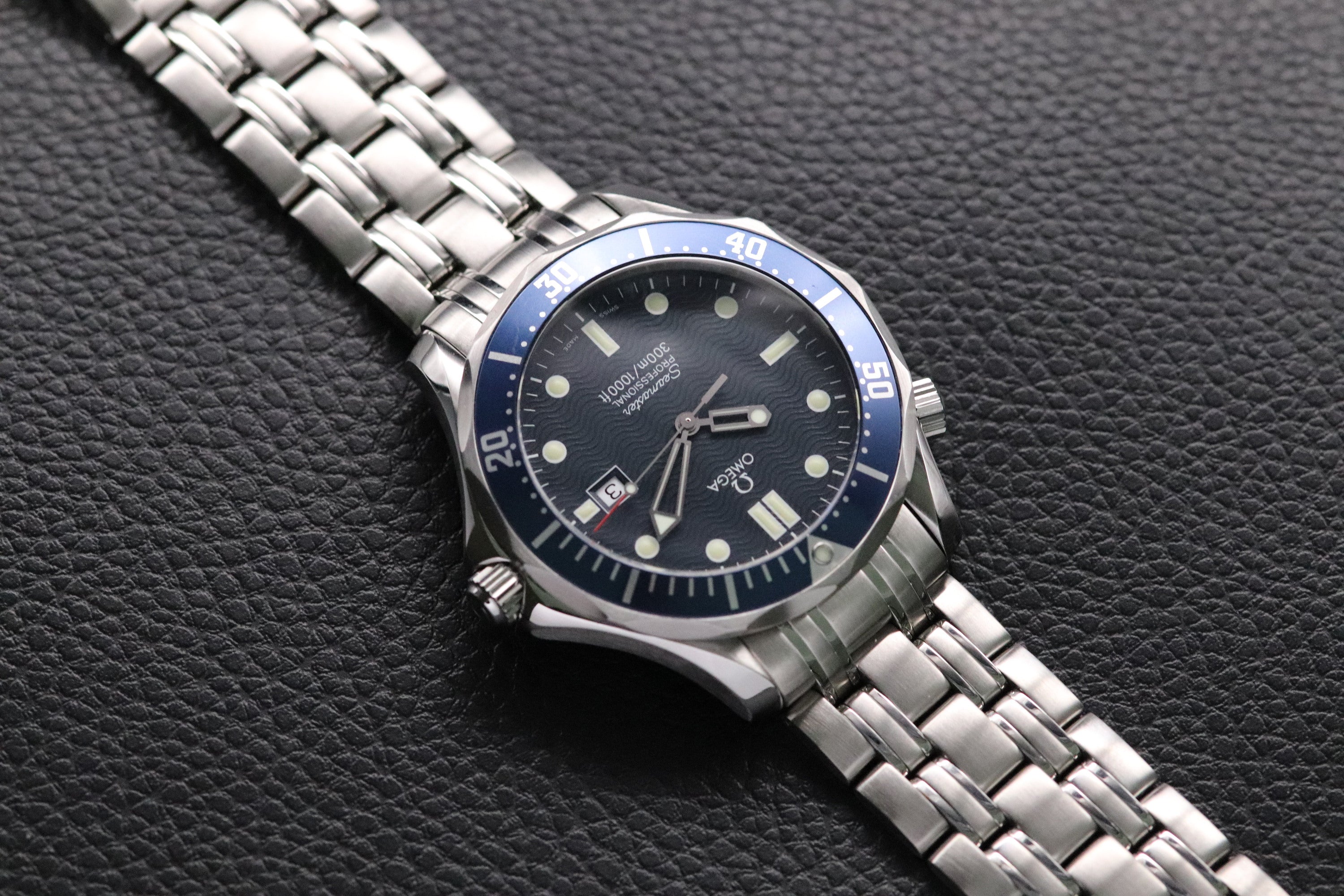 Omega Seamaster James Bond 2541.80 Blue 1998