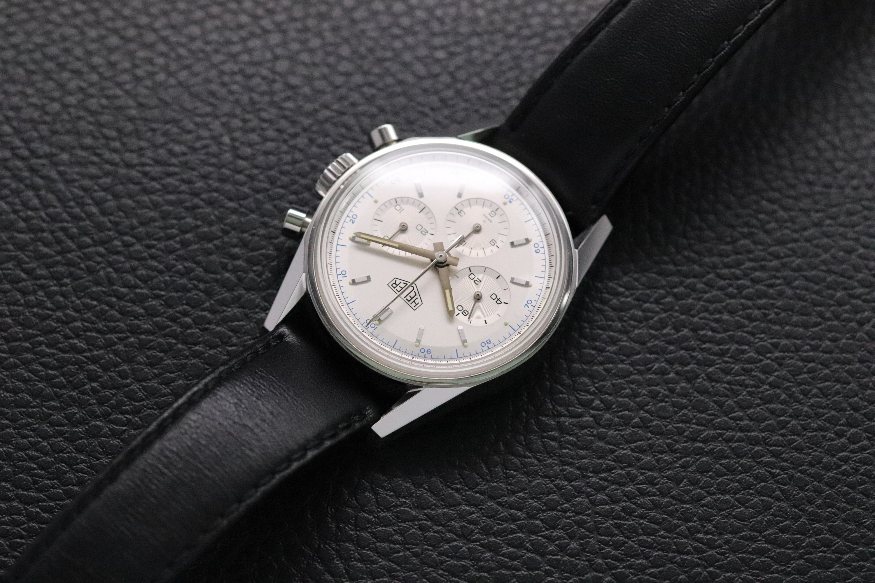 Tag Heuer CS3110 Carrera 1964 Re-Edition White Dial 2001