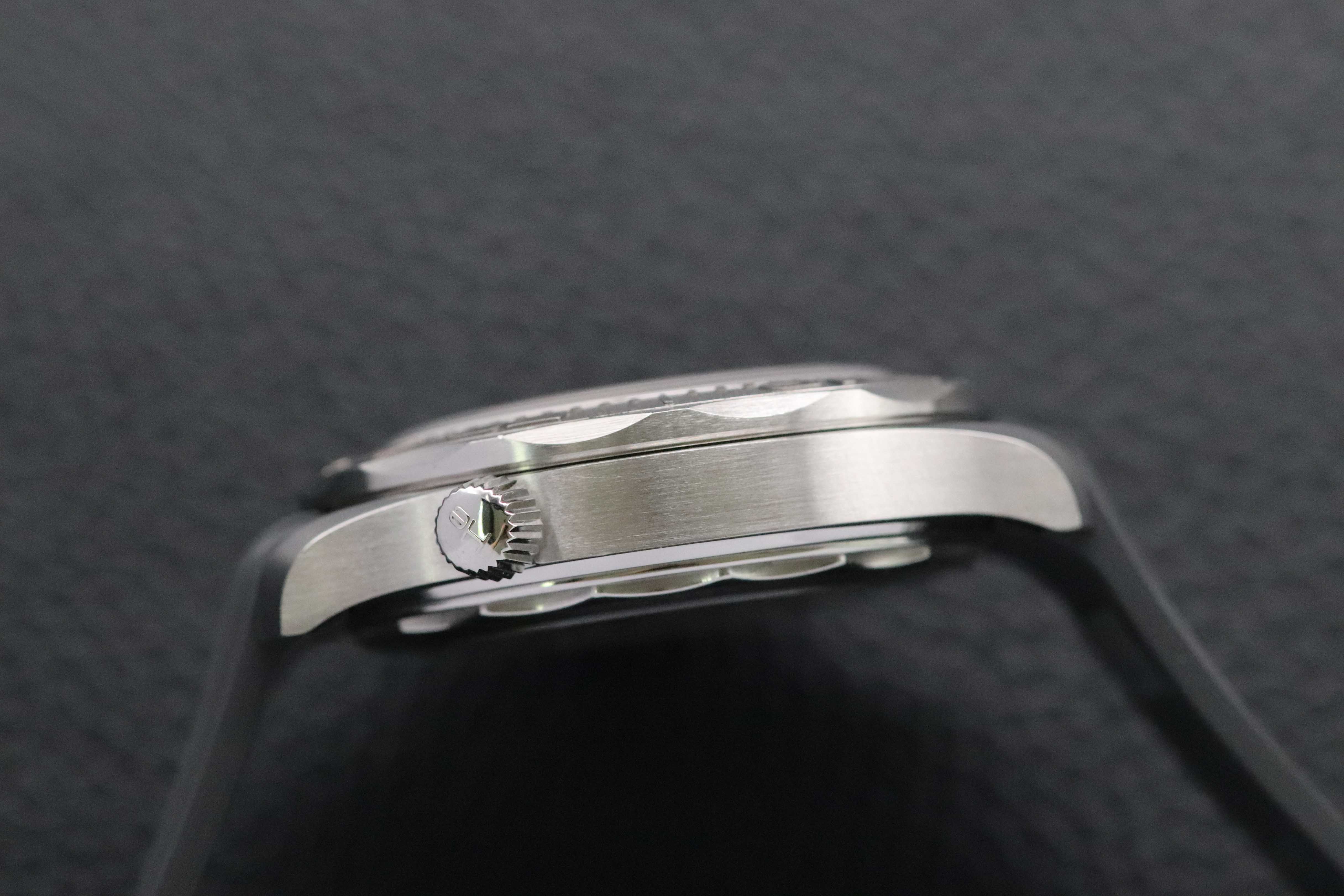 Omega Seamaster Diver 300 210.32.42.20.06.002 Gray Dial 2025