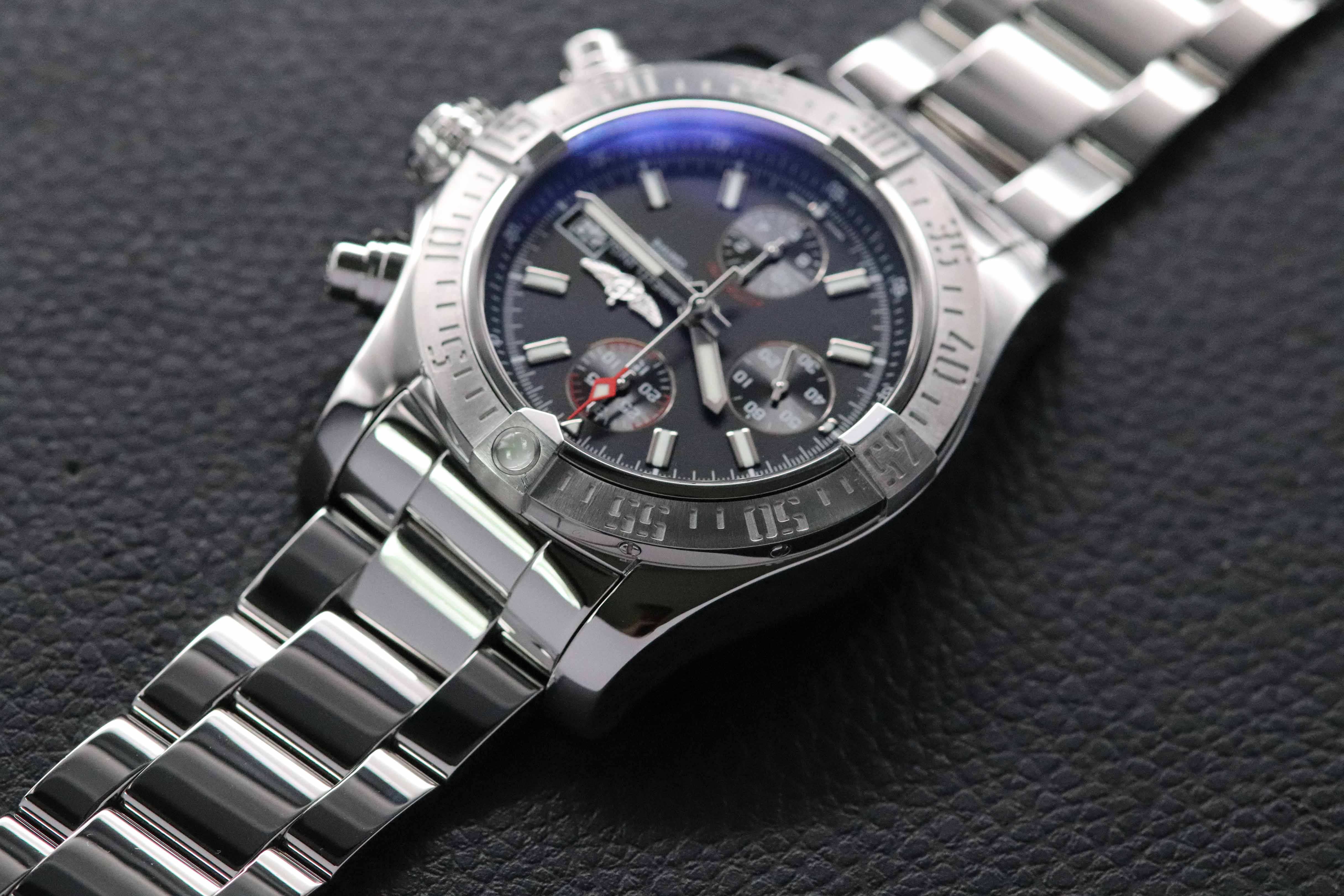 Breitling Avenger II A13381 FULLSET 2015 Box + PAPERS