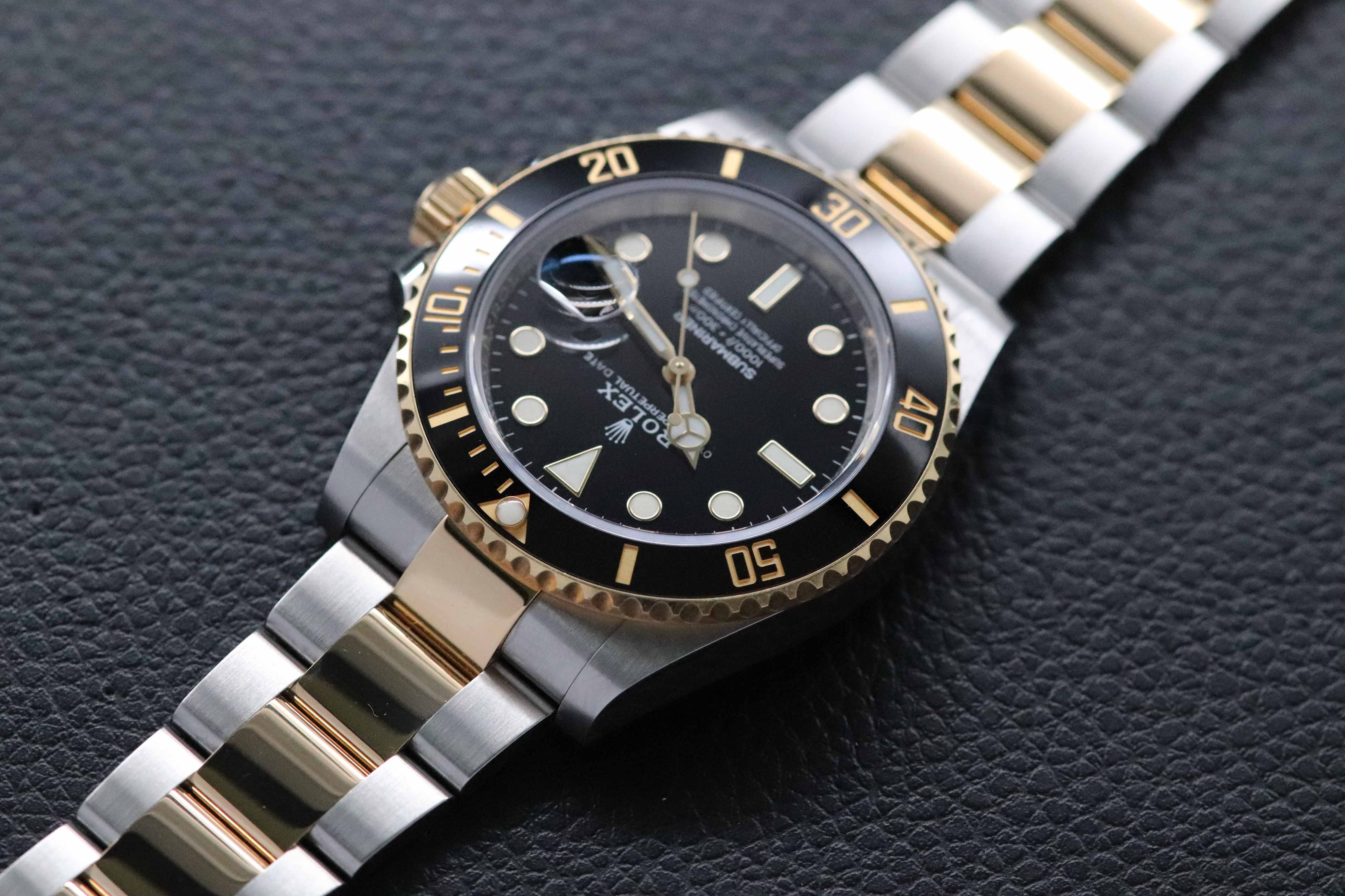 Rolex Submariner Date 126613LN, FULLSET 2023, coffret et PAPERS