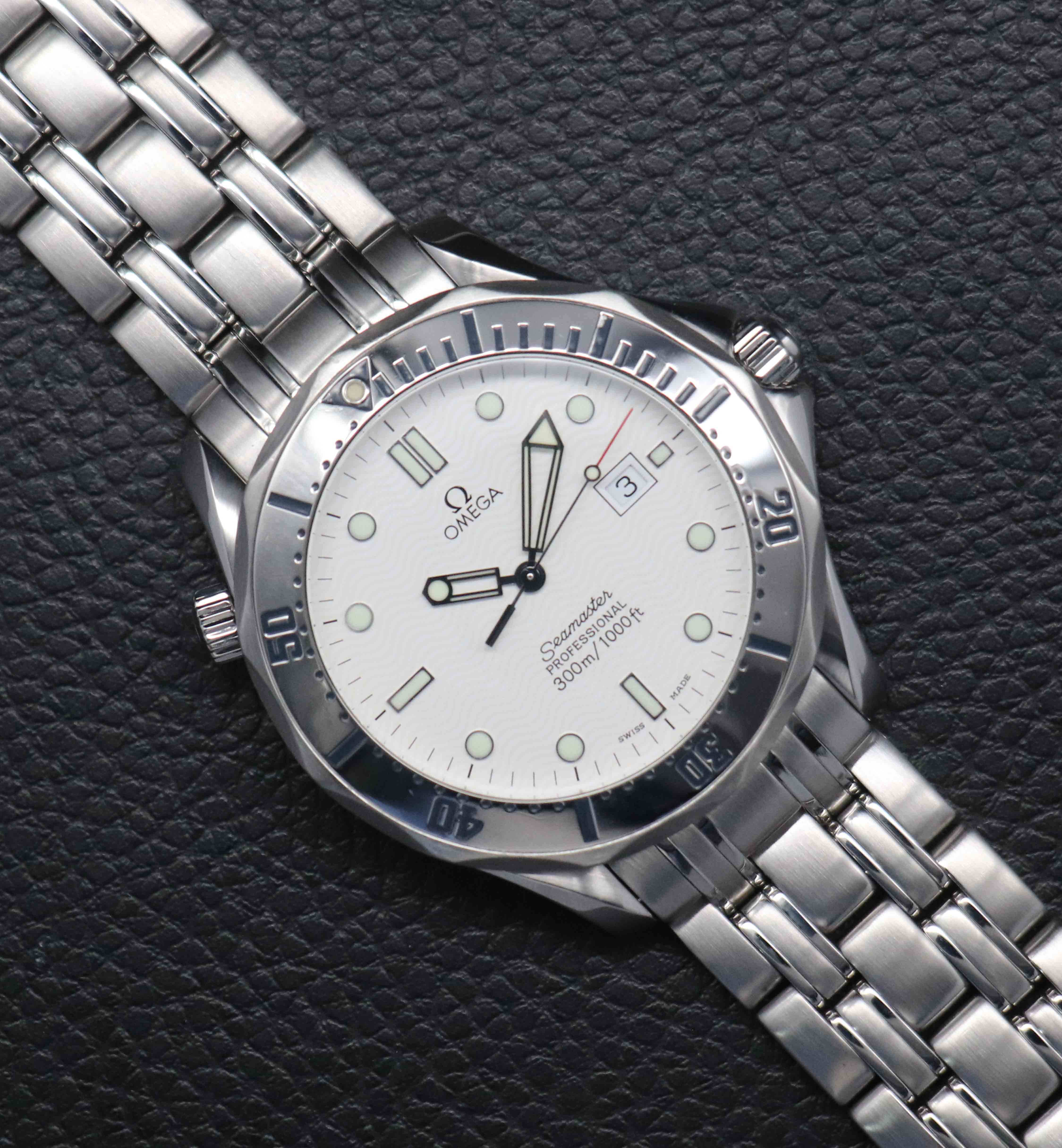 Omega Seamaster 300 Albino 2542.20 White Dial 1995