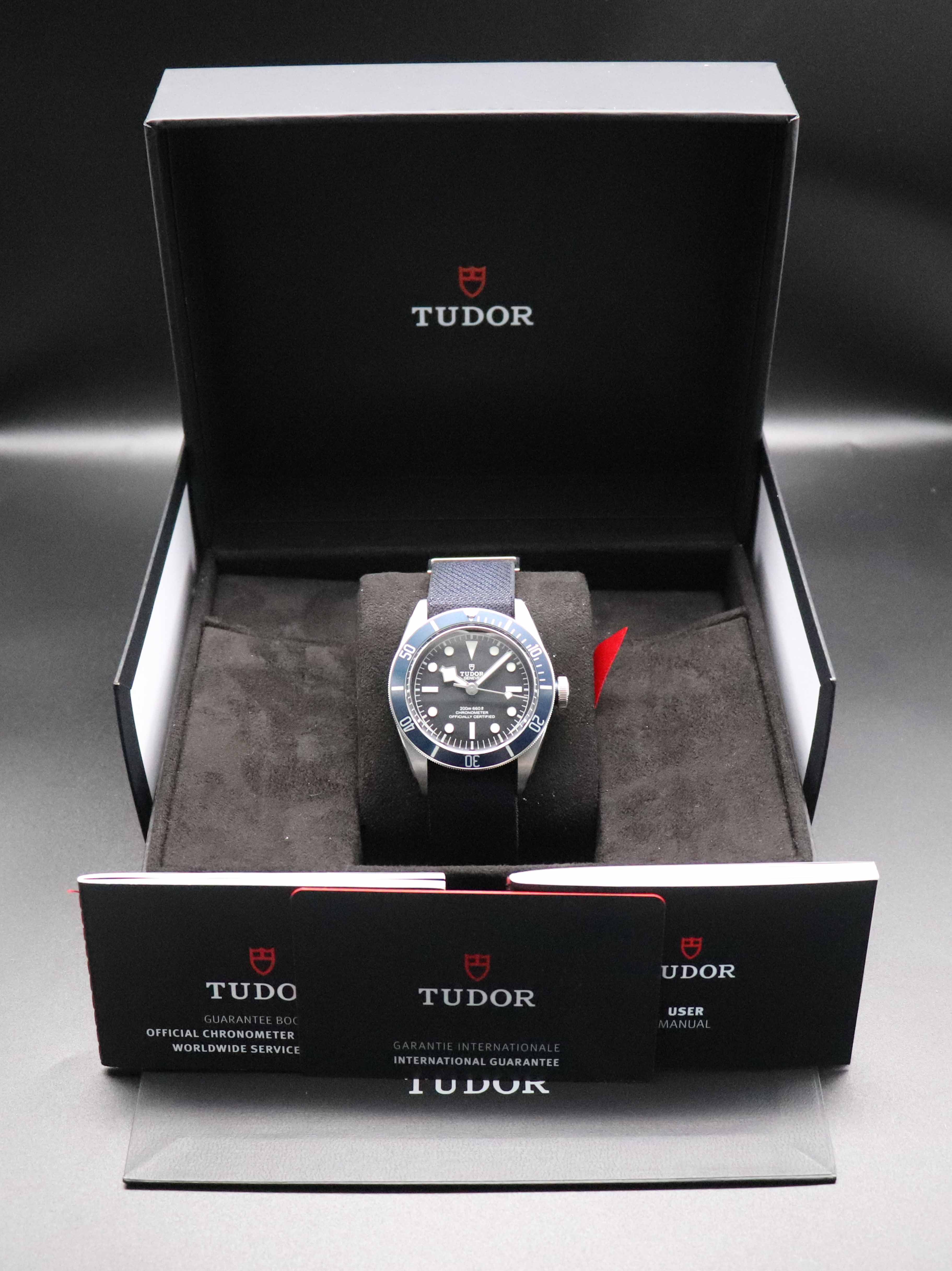 Tudor Heritage Black Bay 79230B Fullset 2025 Box+Papers