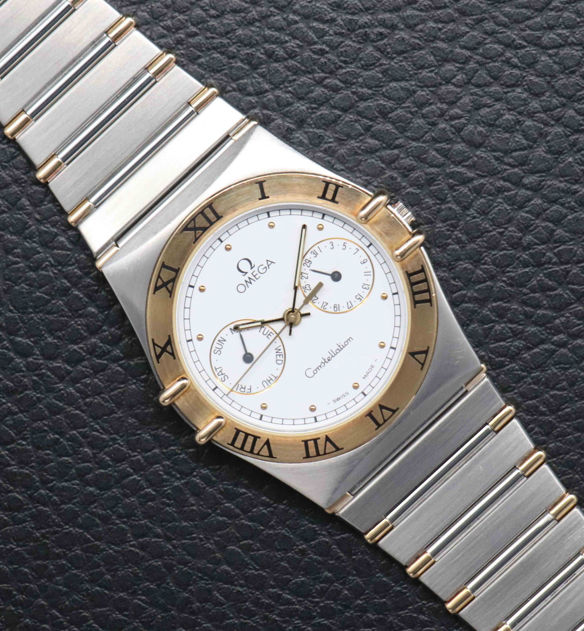 Omega Constellation Manhattan 1320.20 White Dial 1996