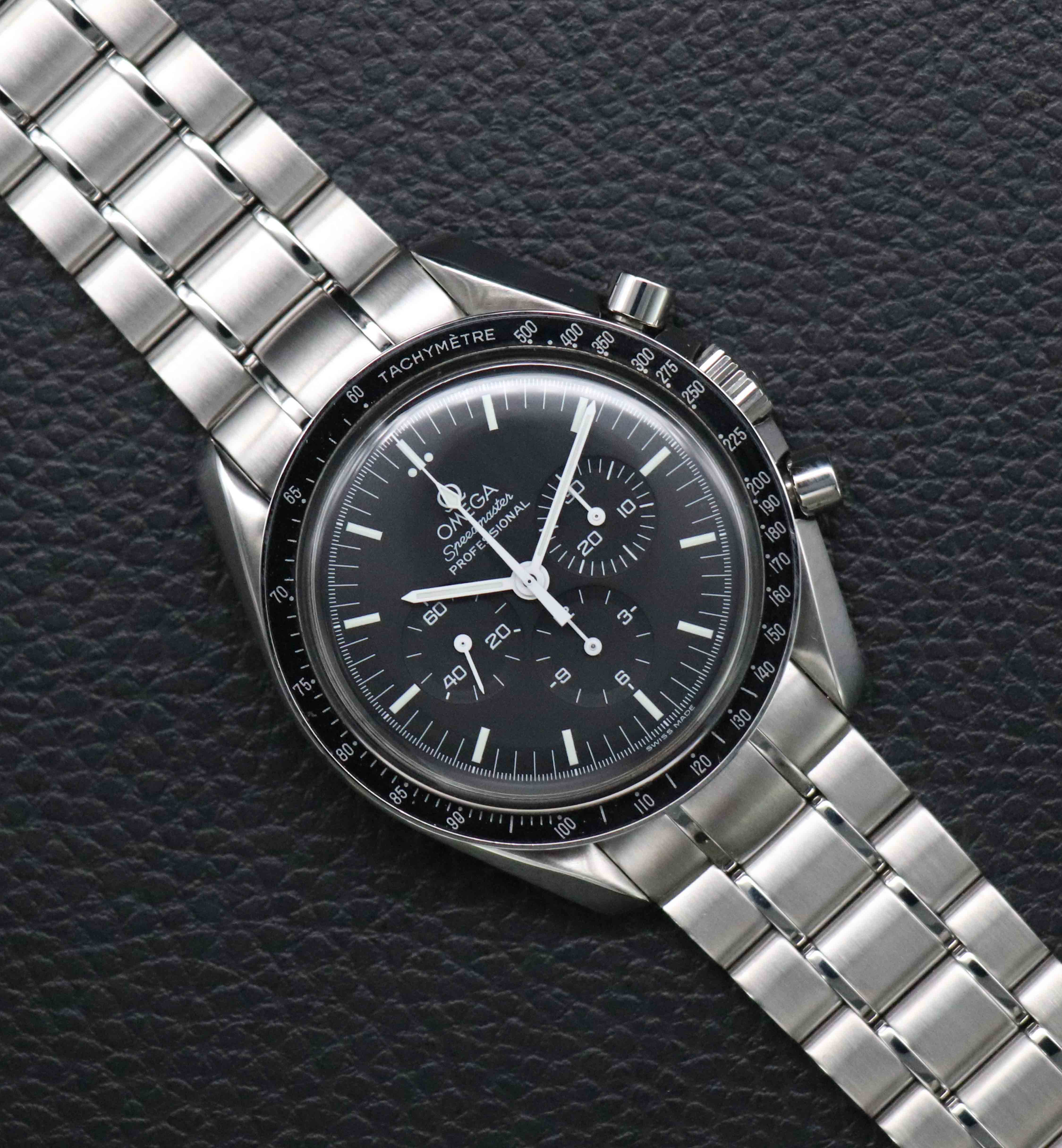Omega Speedmaster Moonwatch 3570.50 Black Dial 2001
