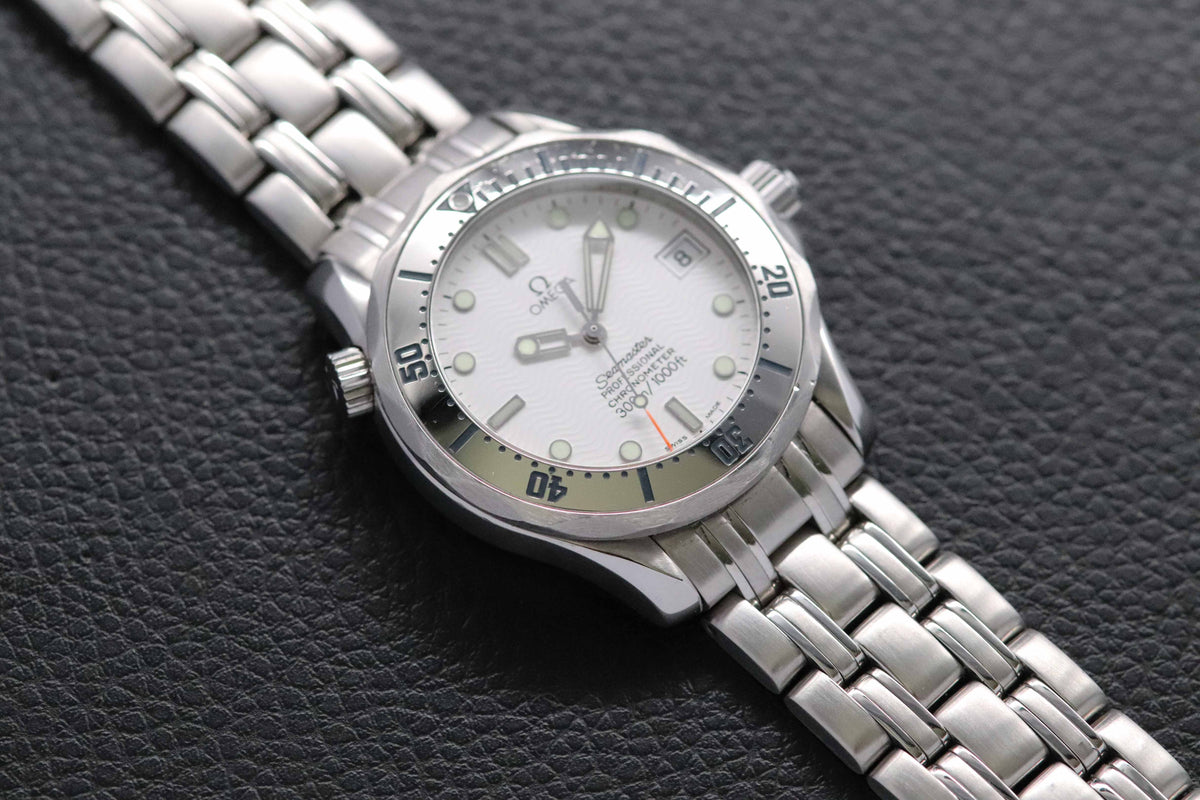 Omega Seamaster Diver 300 2552.20 White Dial 1999