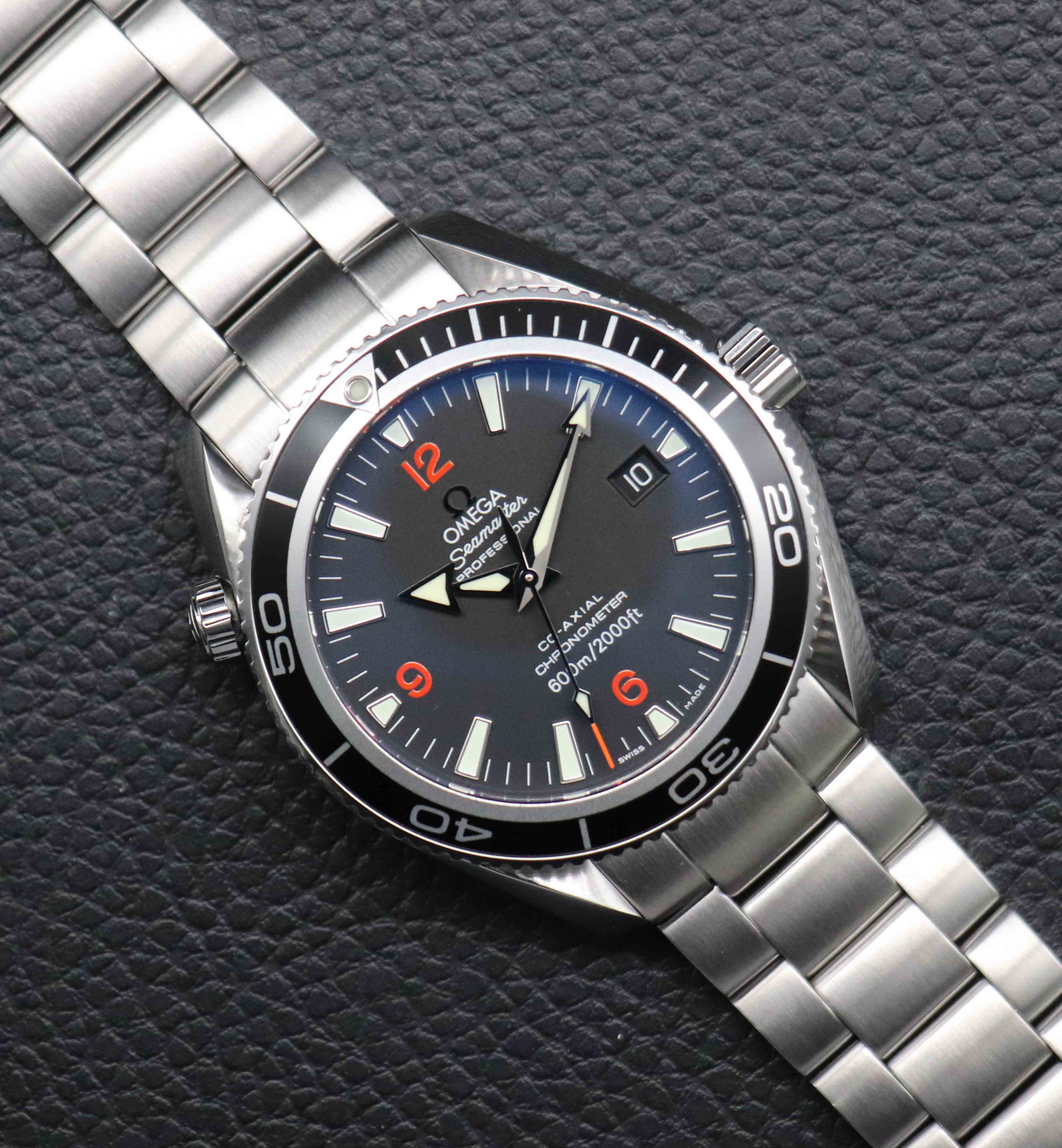 Omega Seamaster Planet Ocean 2201.51, FULLSET de 2008, caja y PAPERS
