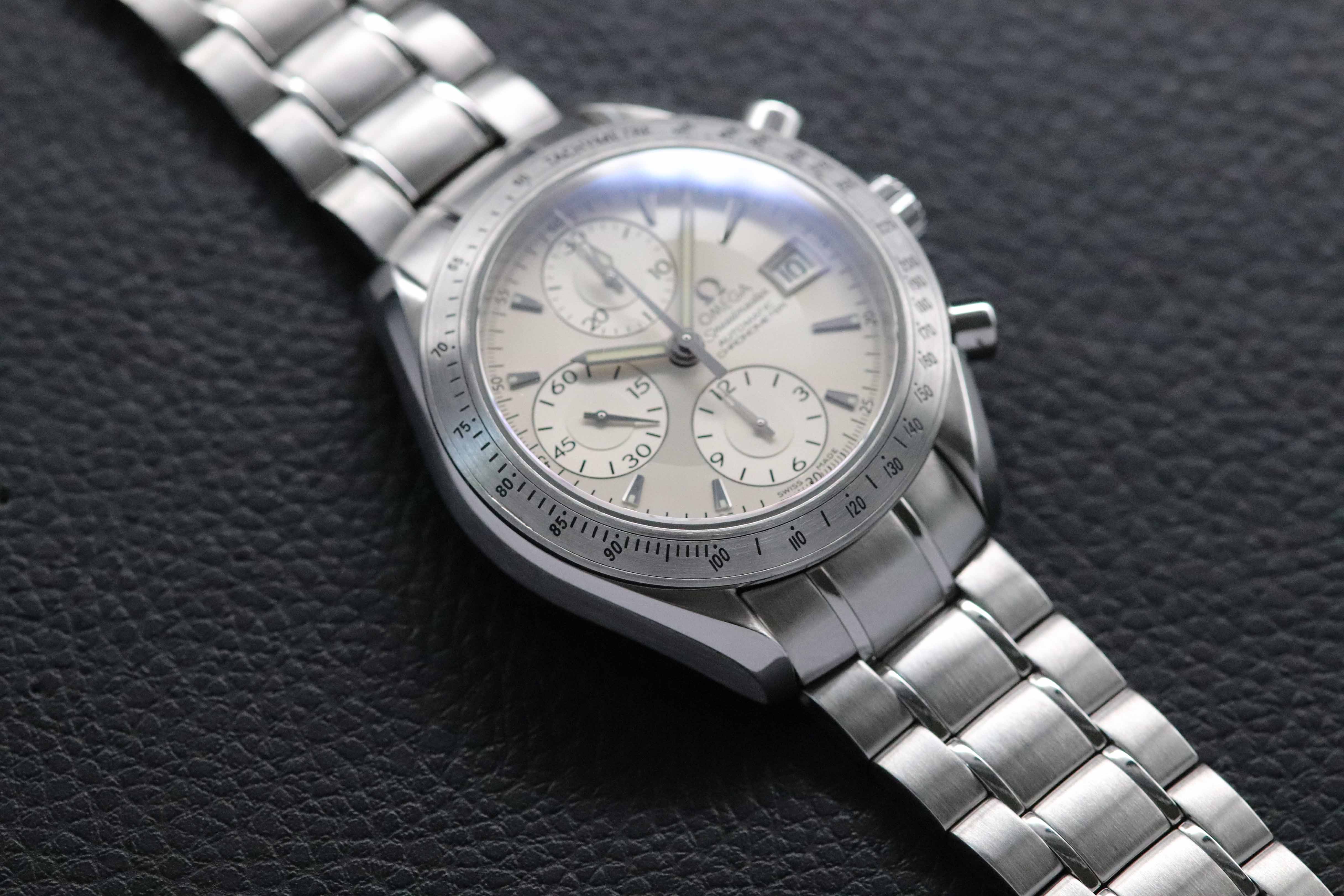 Omega Speedmaster Date 3211.30 Silver Dial 2010 (with papers)