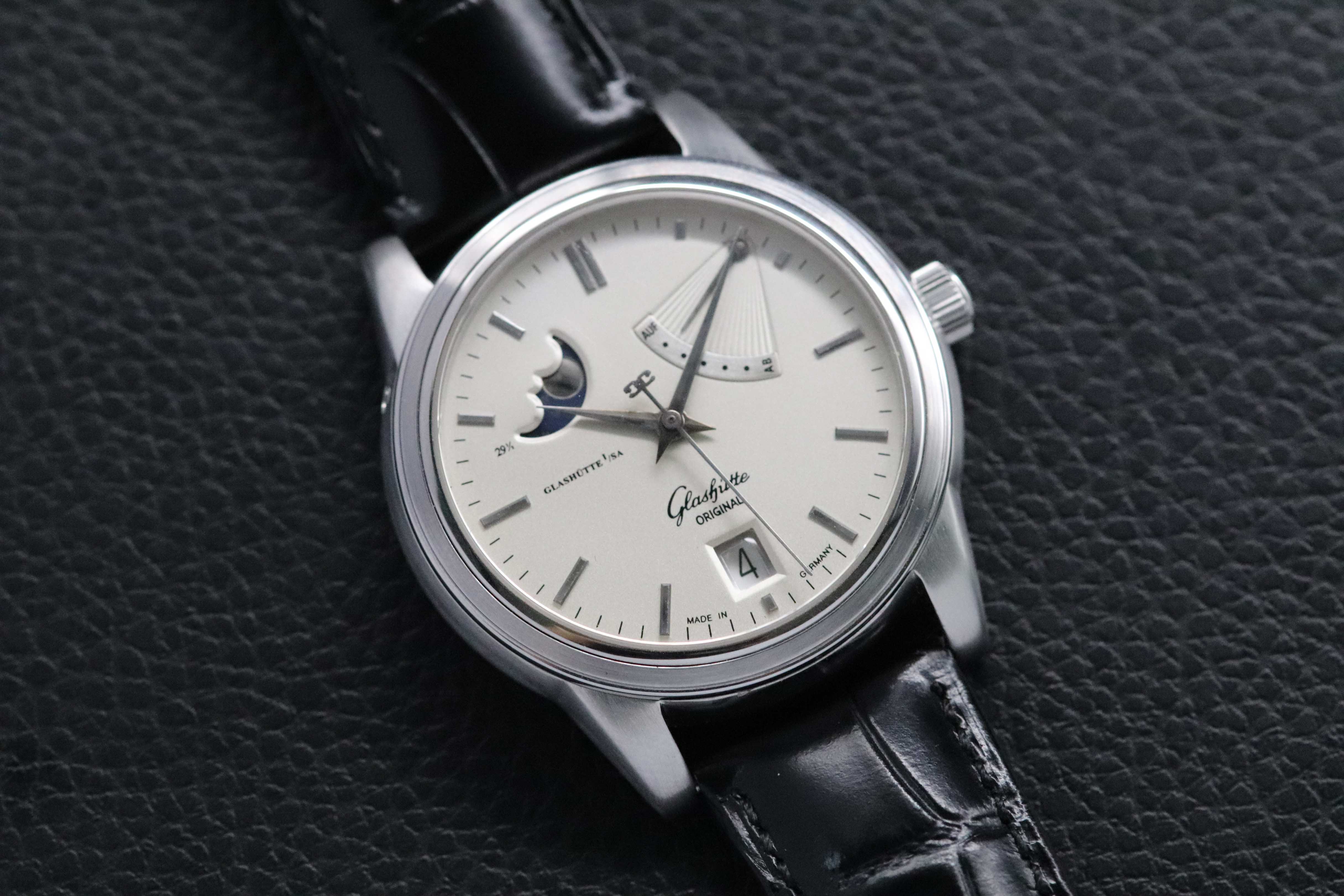 Glashütte Original Senator Fasi lunari Riserva di carica 39.44.04.12.04 Quadrante argento 2010