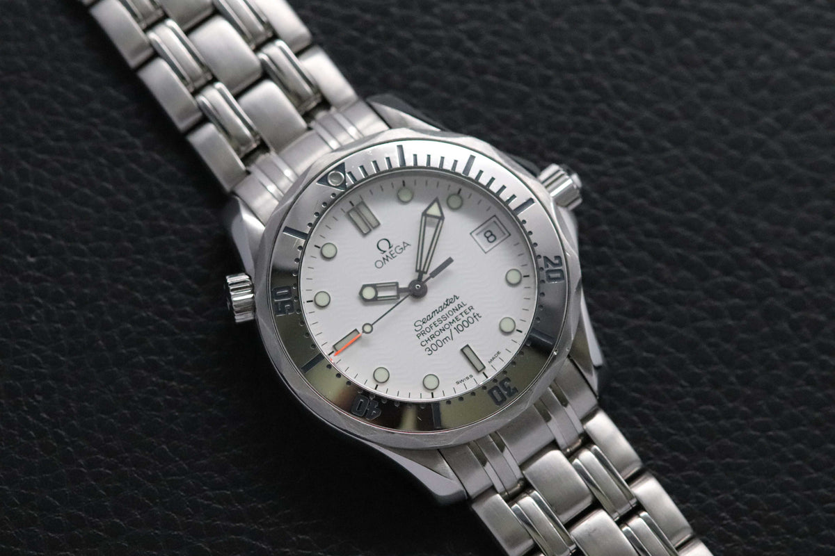 Omega Seamaster Diver 300 2552.20 White Dial 1999