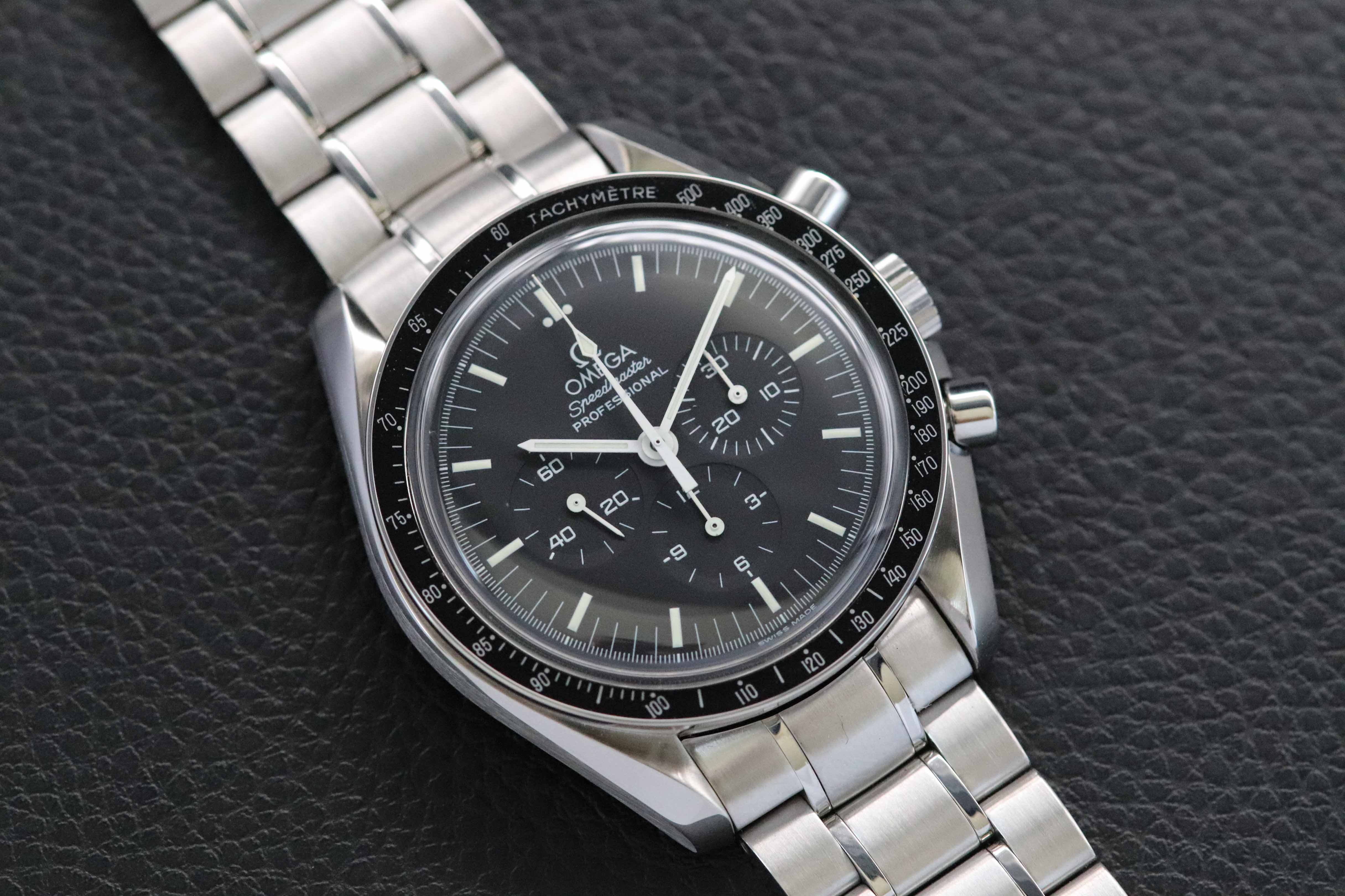 Omega Speedmaster Moonwatch 3570.50 NOS Fullset 2000 Box+Papers