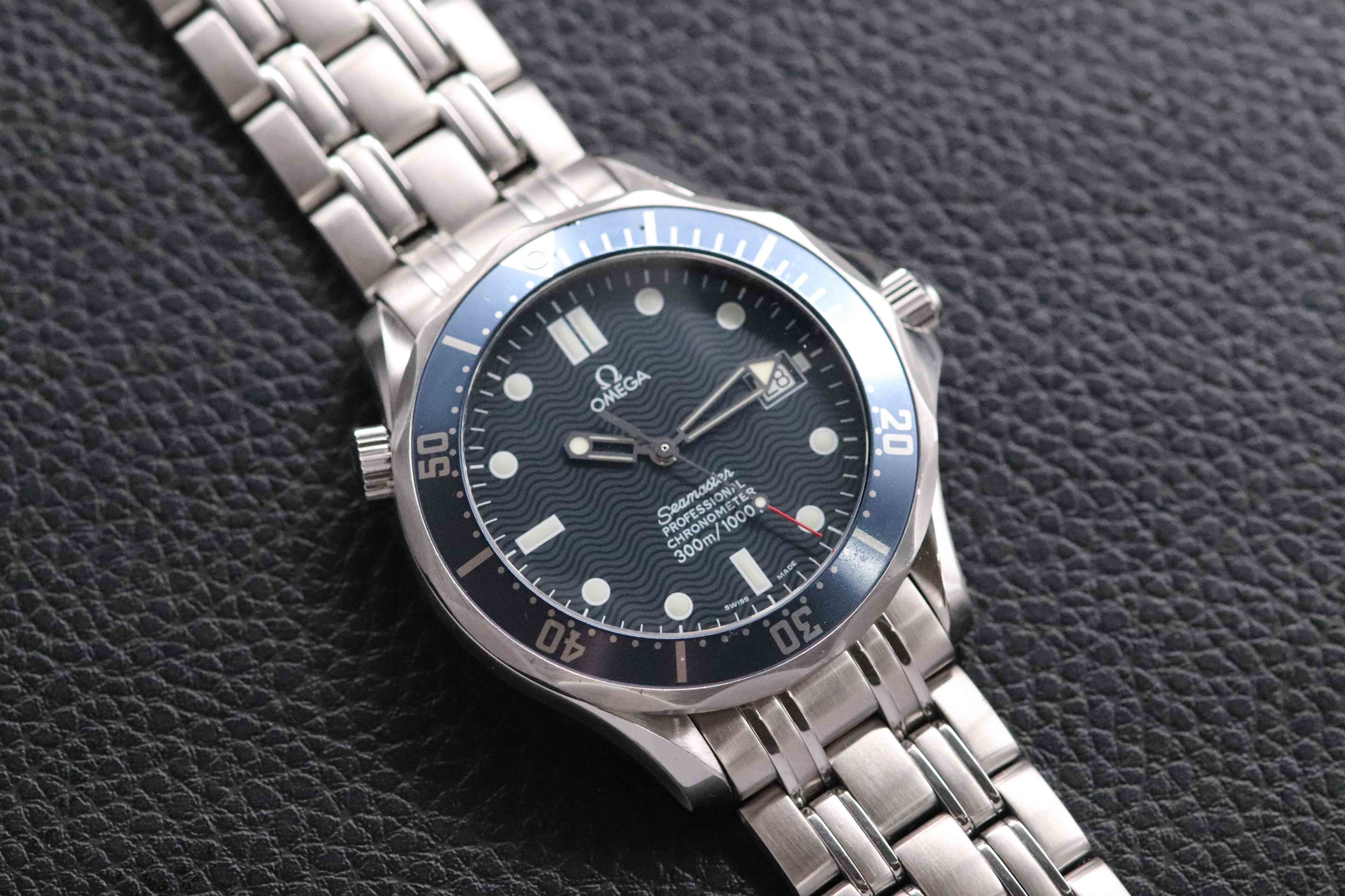 Omega Seamaster 2531.80 James Bond 2004 Papers