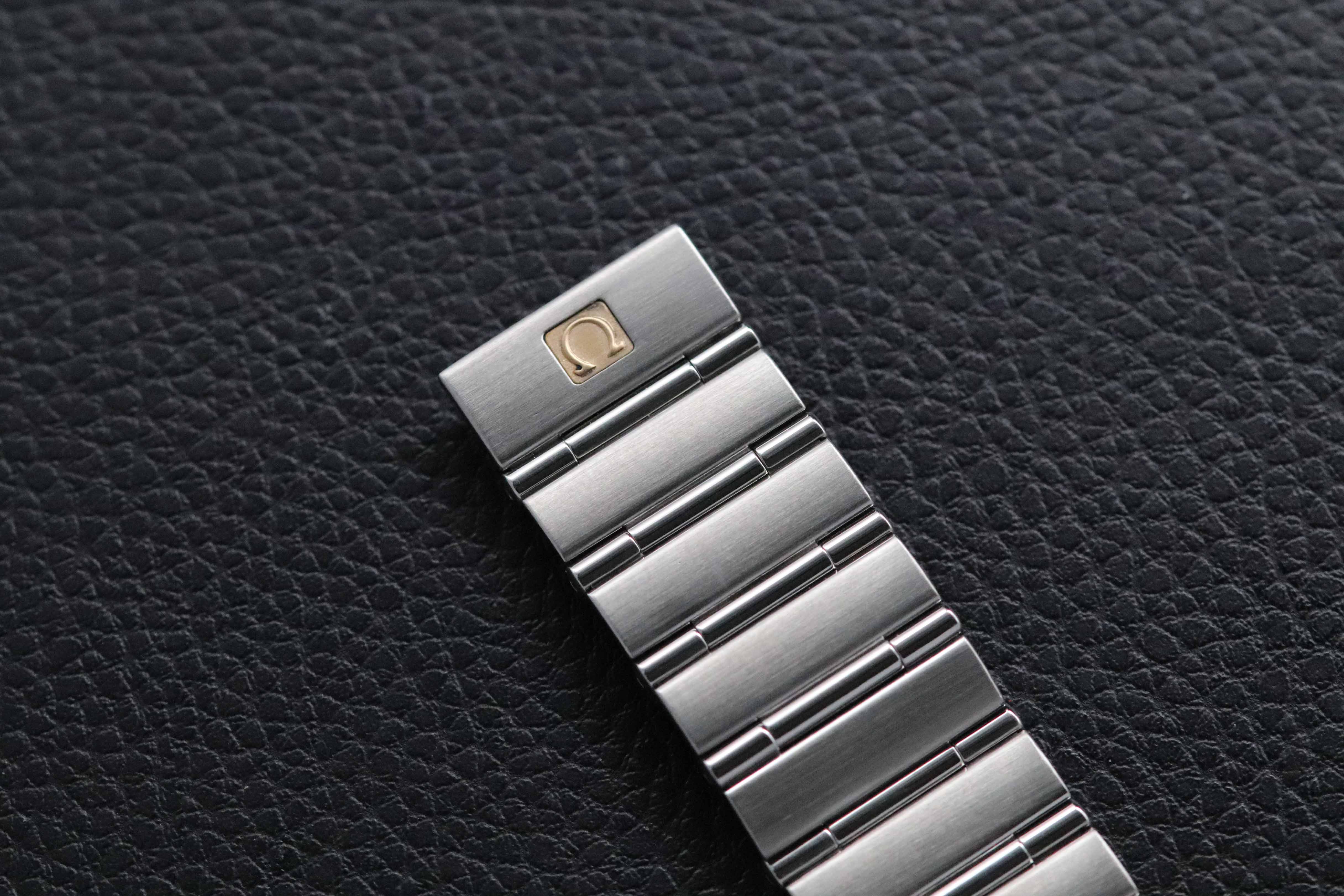 Omega Constellation 1502.30 con esfera plateada, 2006
