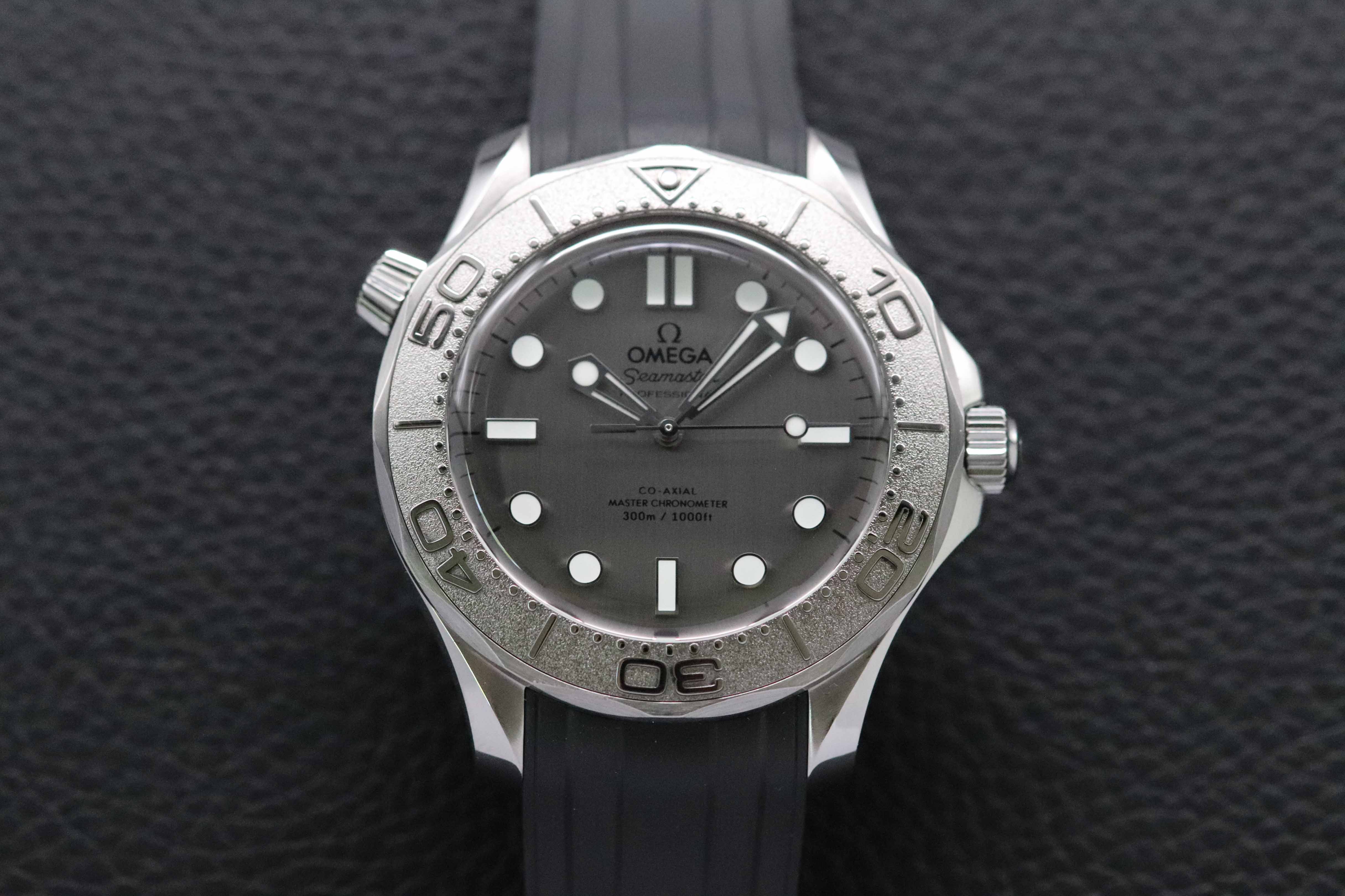 Omega Seamaster Diver 300 210.32.42.20.06.002 Gray Dial 2025