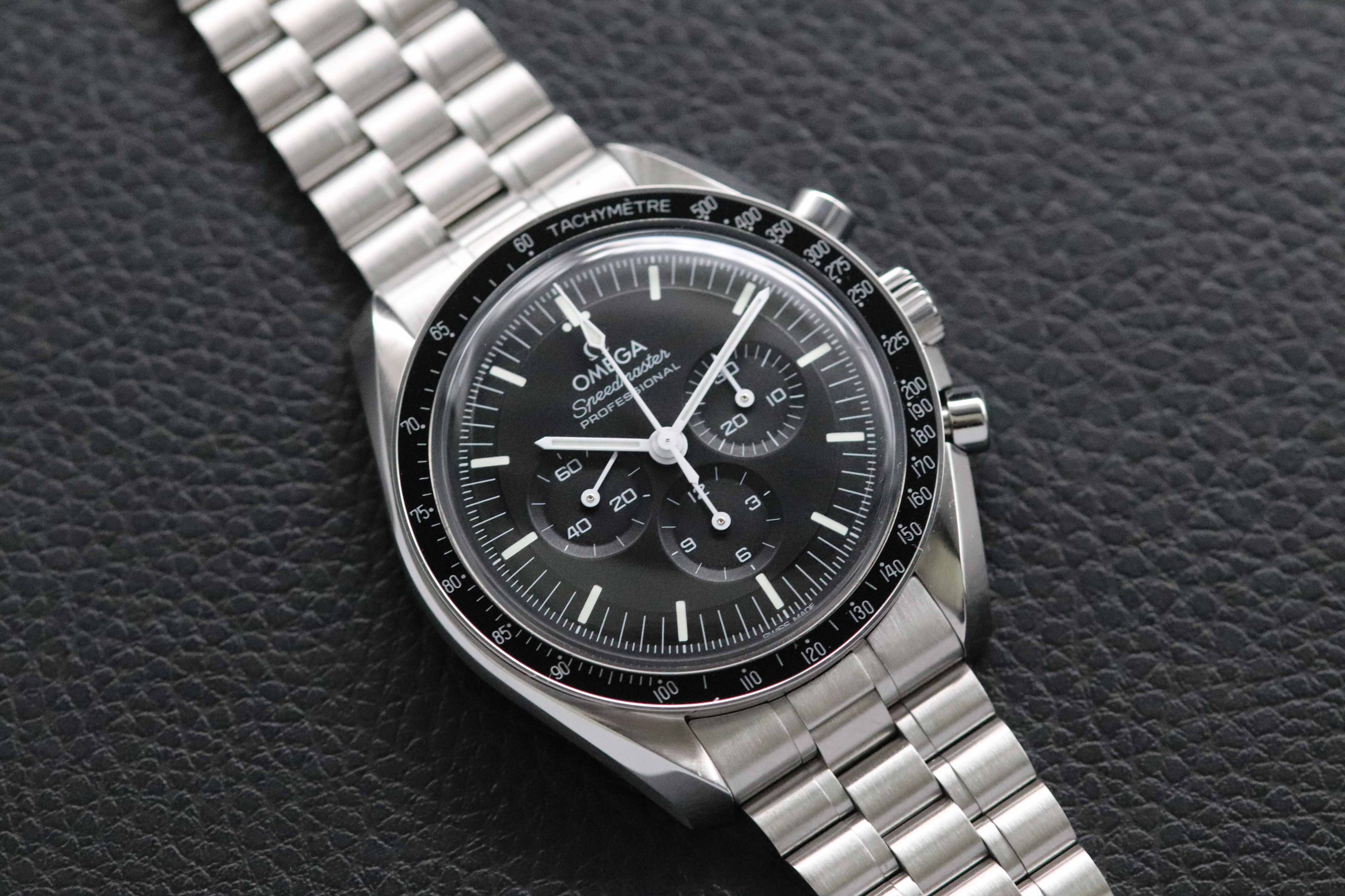 Omega Speedmaster Professional Moonwatch 310.30.42.50.01.001 Fullset 2024 Box+Papers