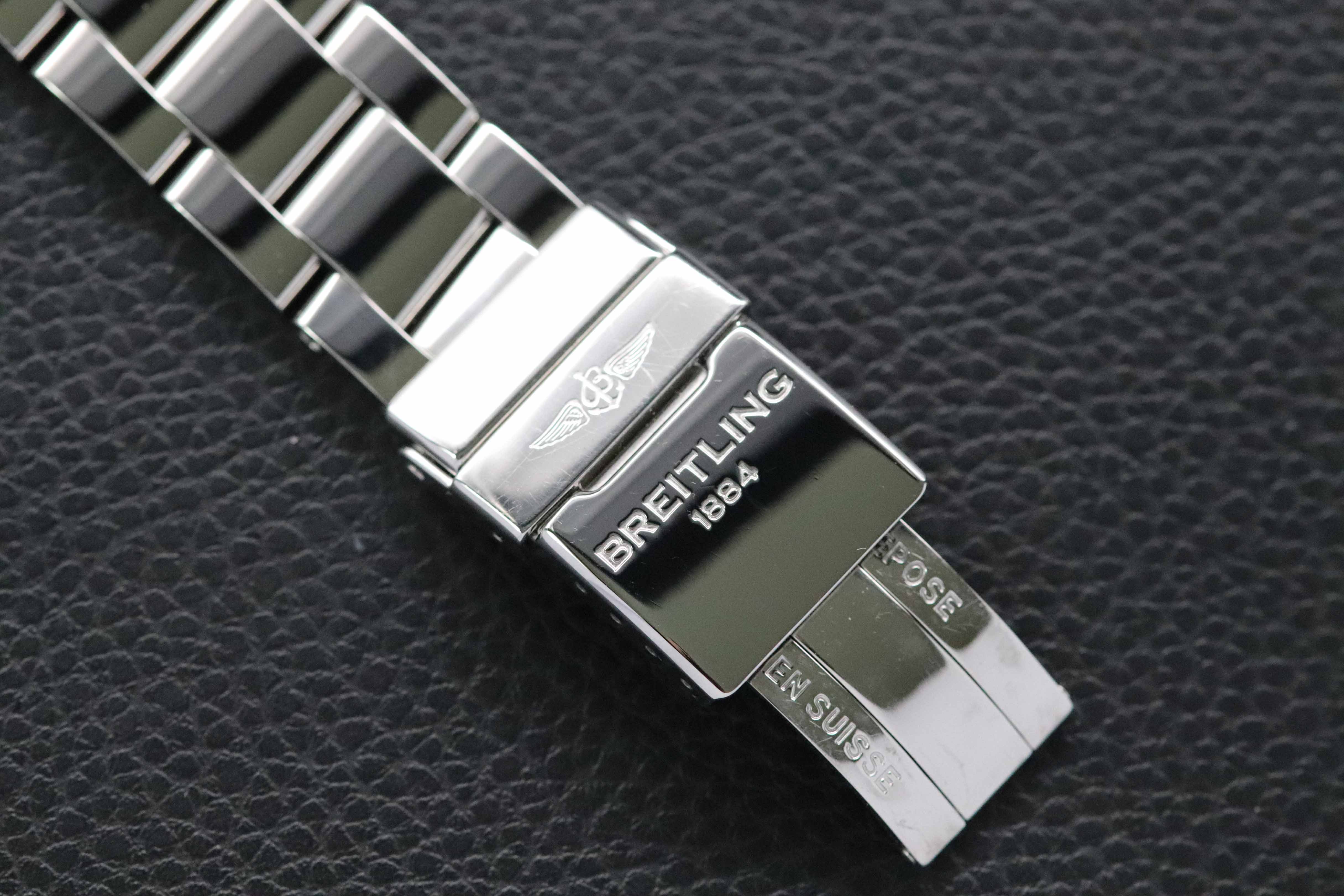 Breitling Superocean II 42 A17365 Complete Set 2019 Box + Papers