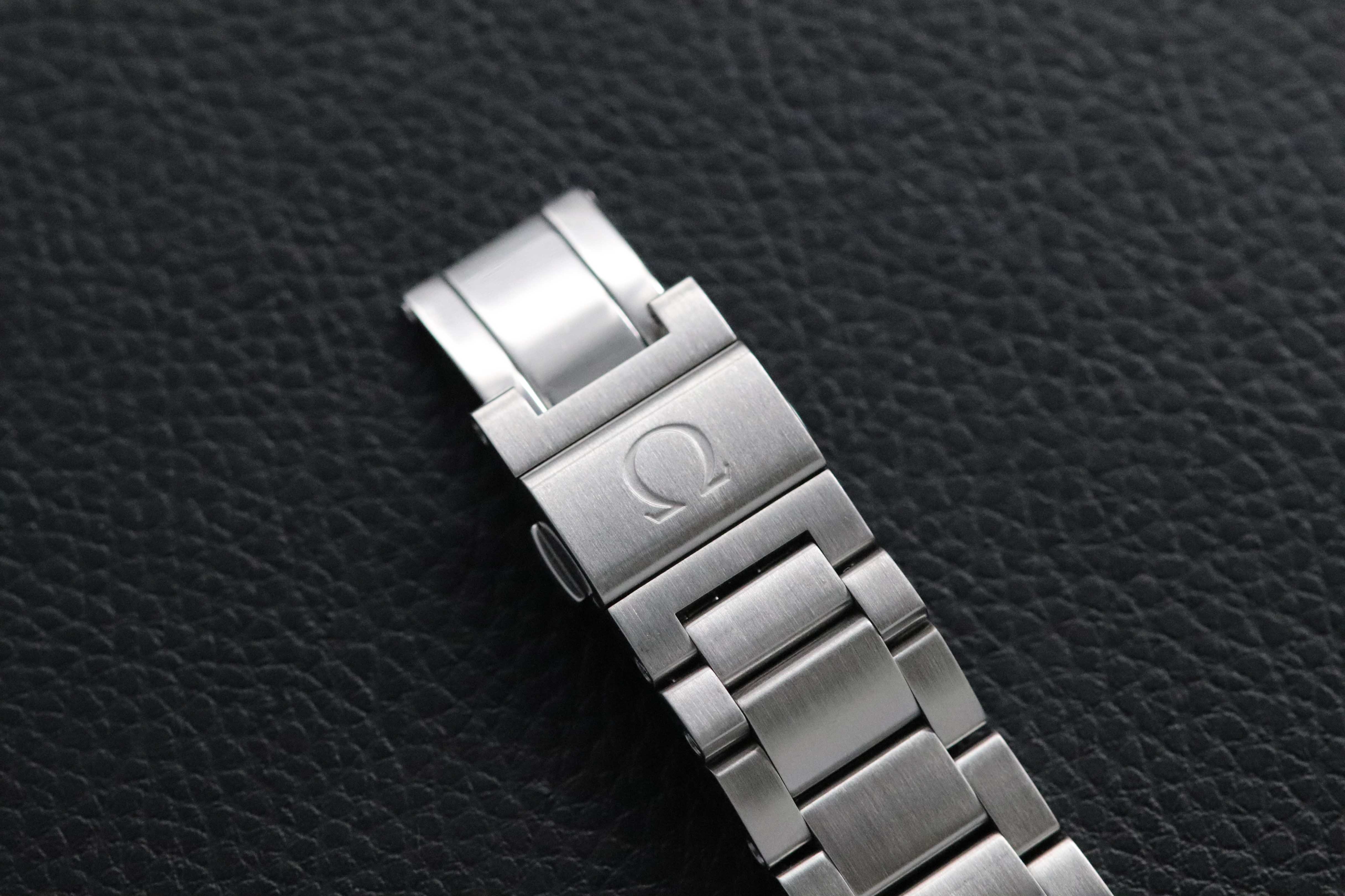 Omega Seamaster Aqua Terra 231.10.39.21.06.001 con quadrante grigio, 2013, con documenti