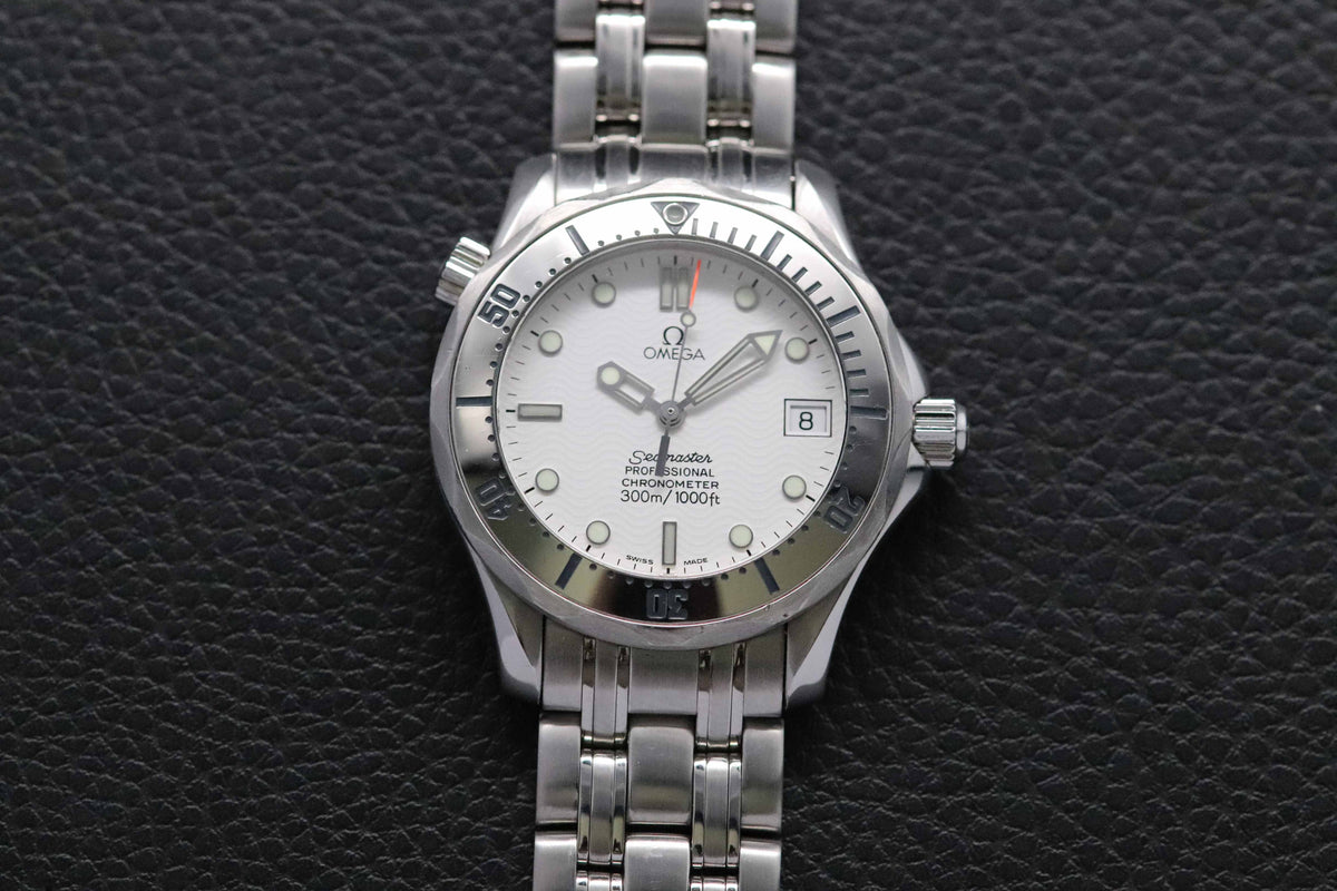 Omega Seamaster Diver 300 2552.20 White Dial 1999