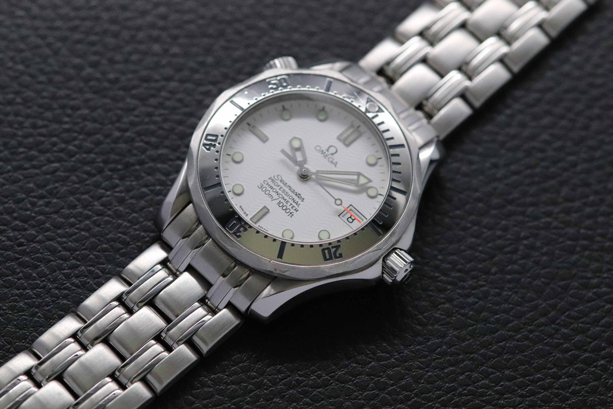 Omega Seamaster Diver 300 2552.20 White Dial 1999