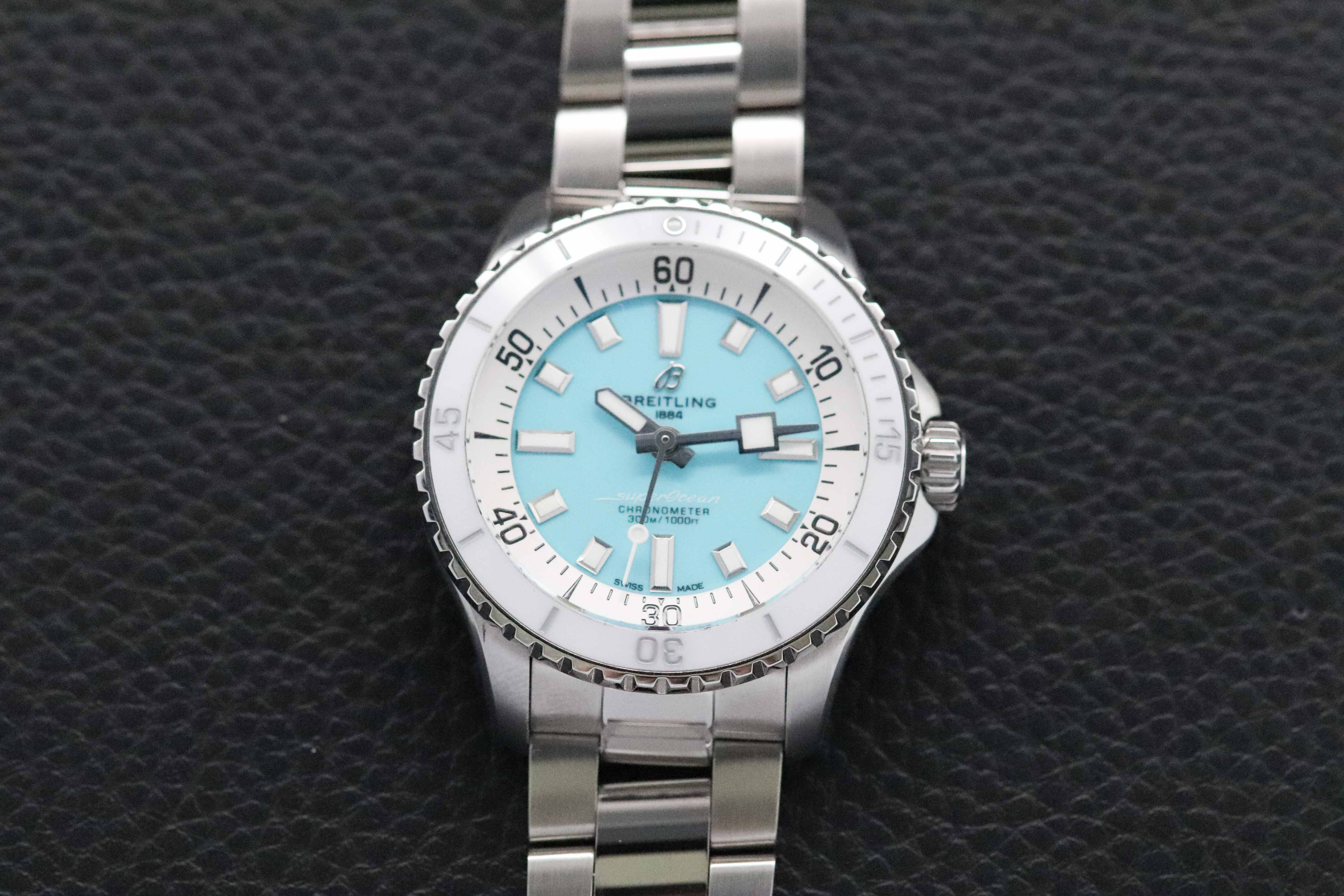 Breitling Superocean 36 A17377 FULLSET 2023 con scatola e PAPERS