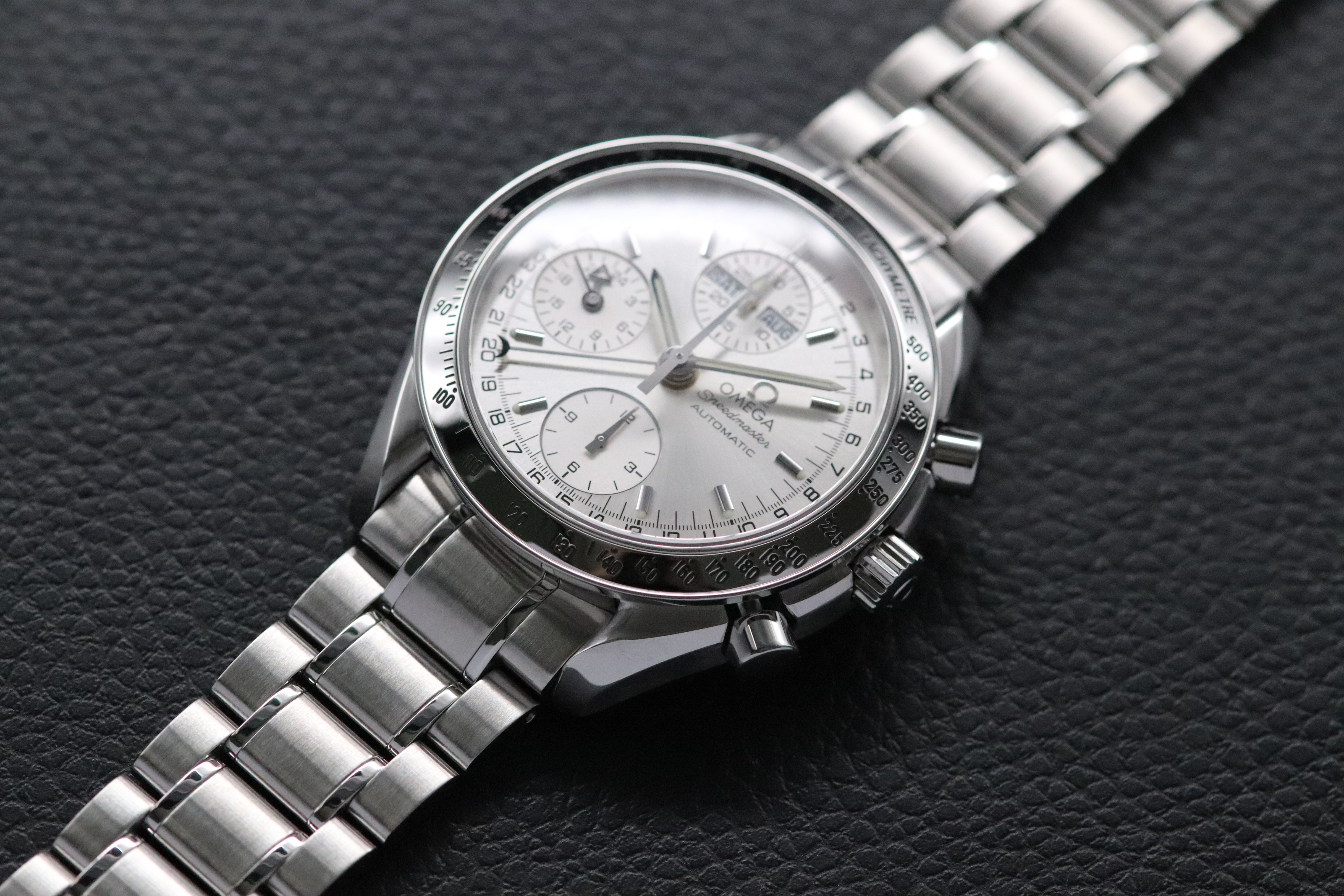 Omega Speedmaster Day Date 3523.30 Quadrante argento 2011