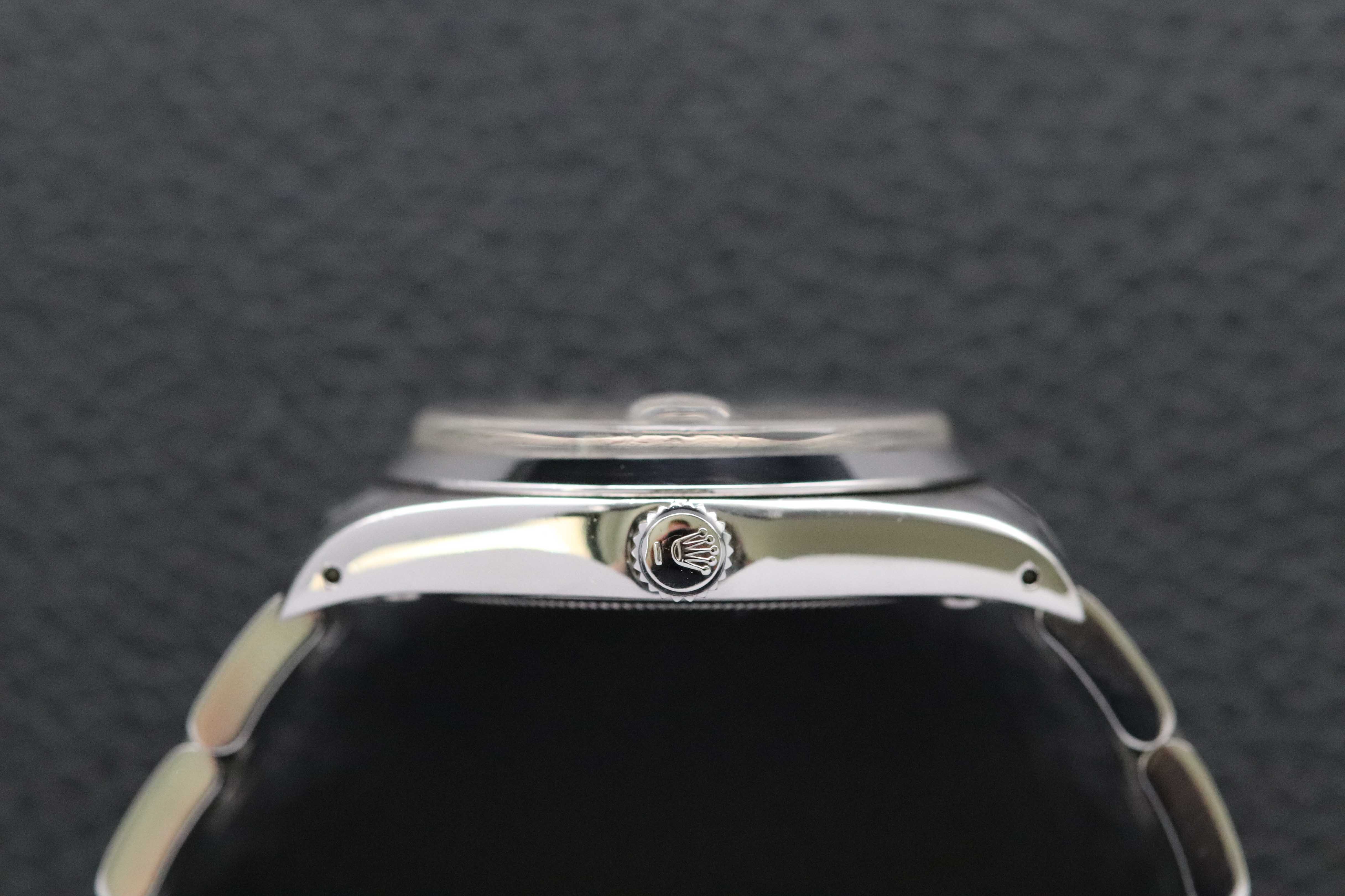 Rolex Oysterdate 6694 con esfera plateada, 1978