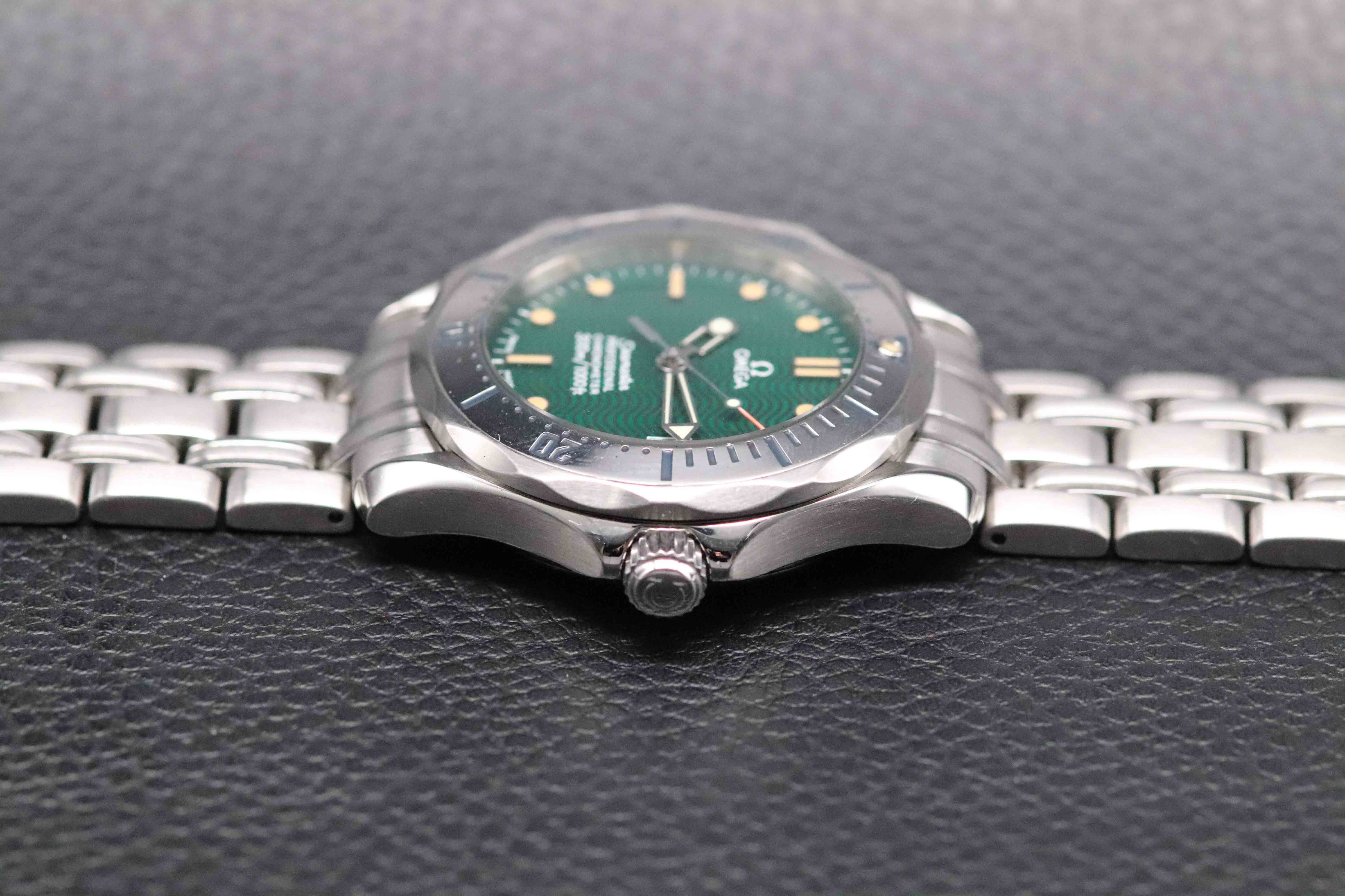 Omega Seamaster 300 2553.41 Jacques Mayol Green Fullset 1996 Box+Papers