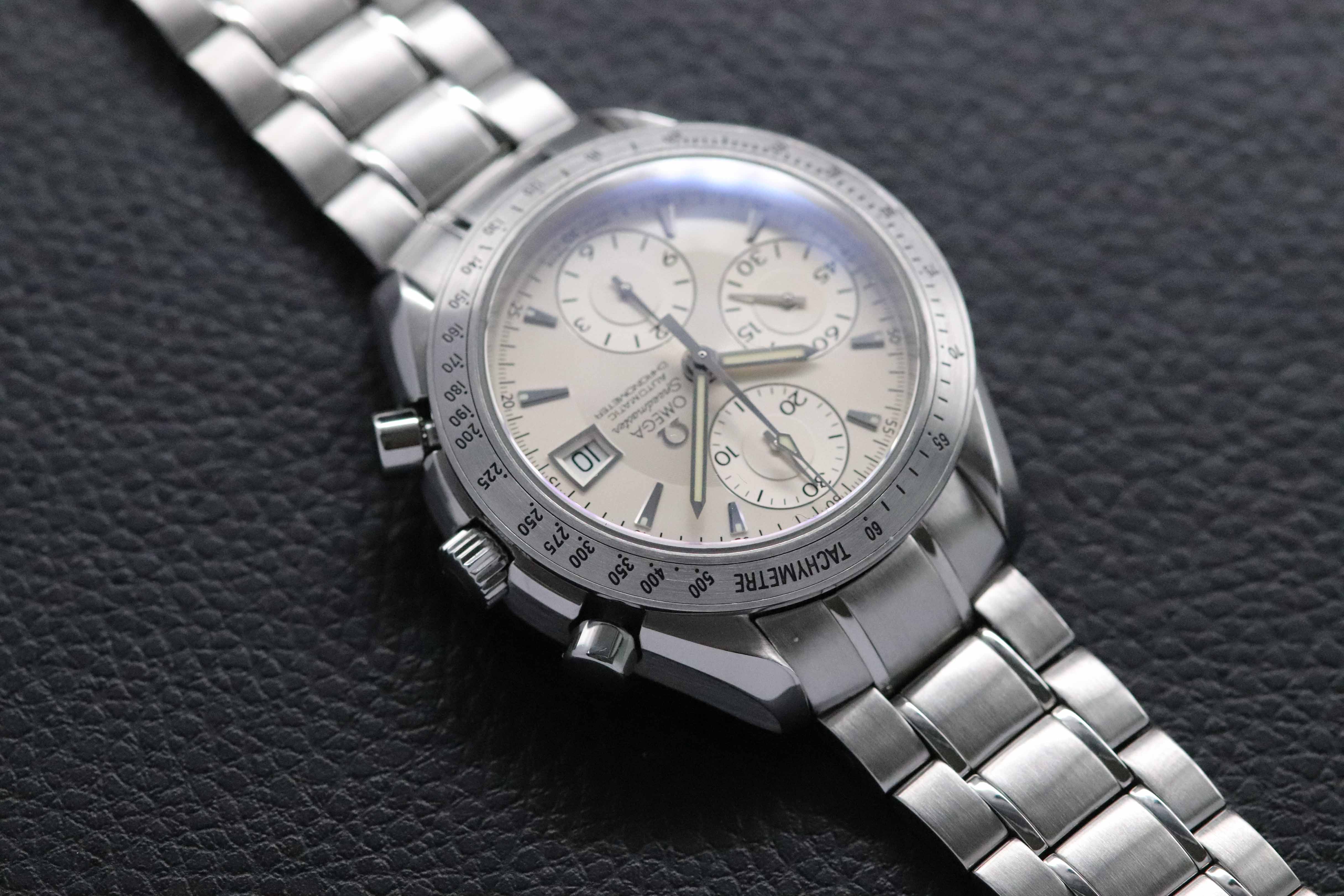 Omega Speedmaster Date 3211.30 Silver Dial 2010 (with papers)