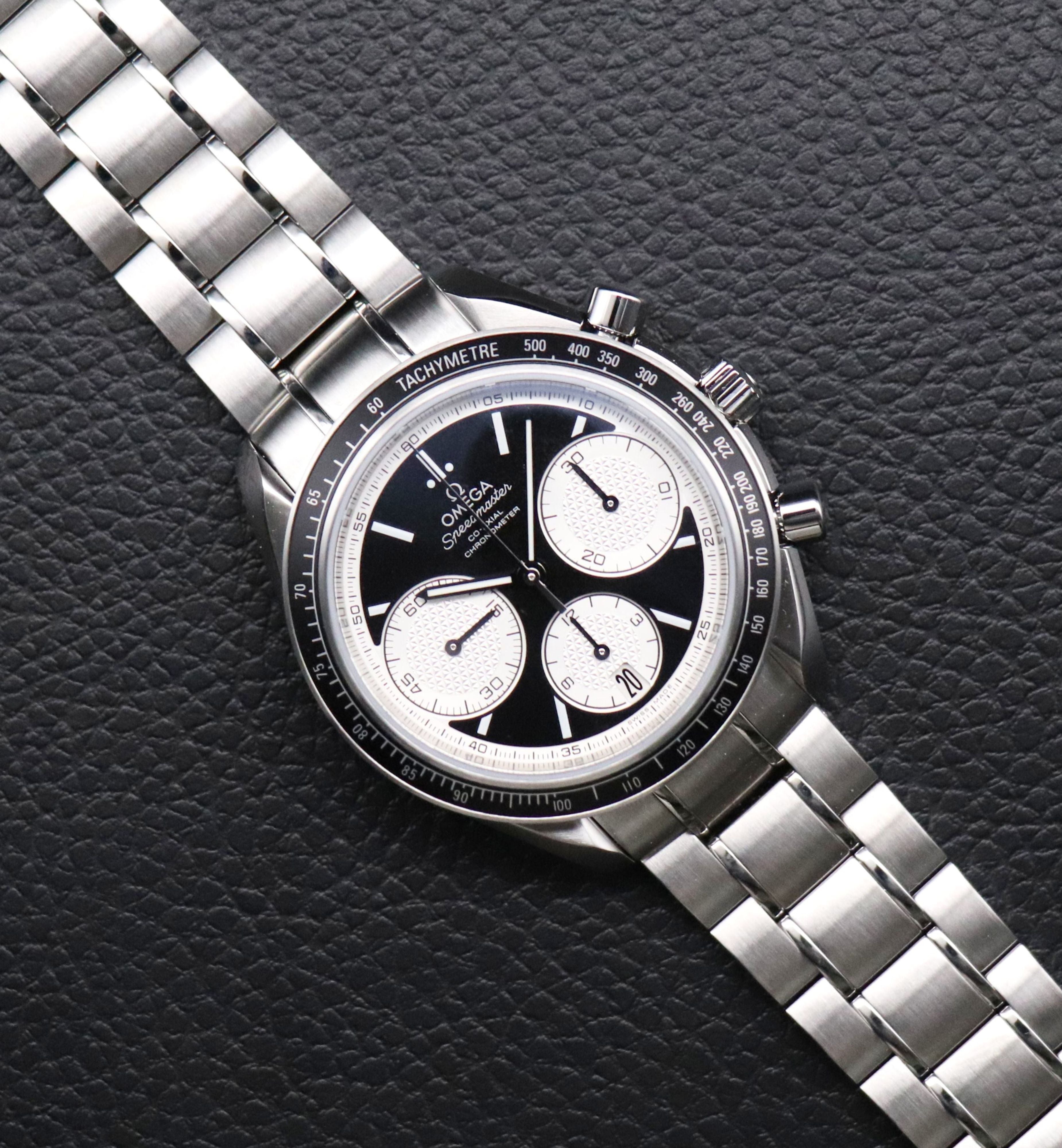 Omega Speedmaster Racing 326.30.40.50.01.002 Panda 2025 Fullset