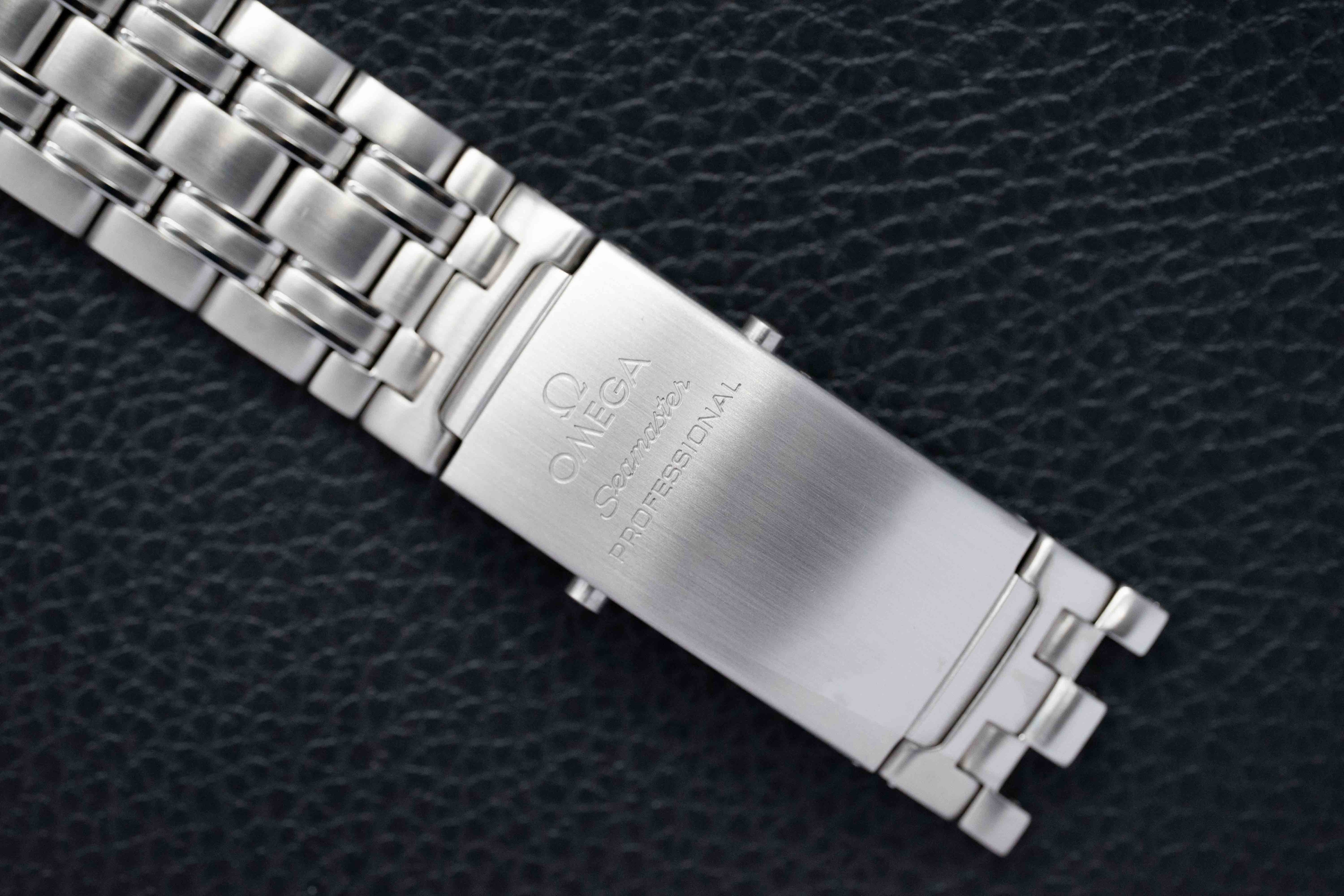 Omega Seamaster 2531.80 James Bond 2007 Papers