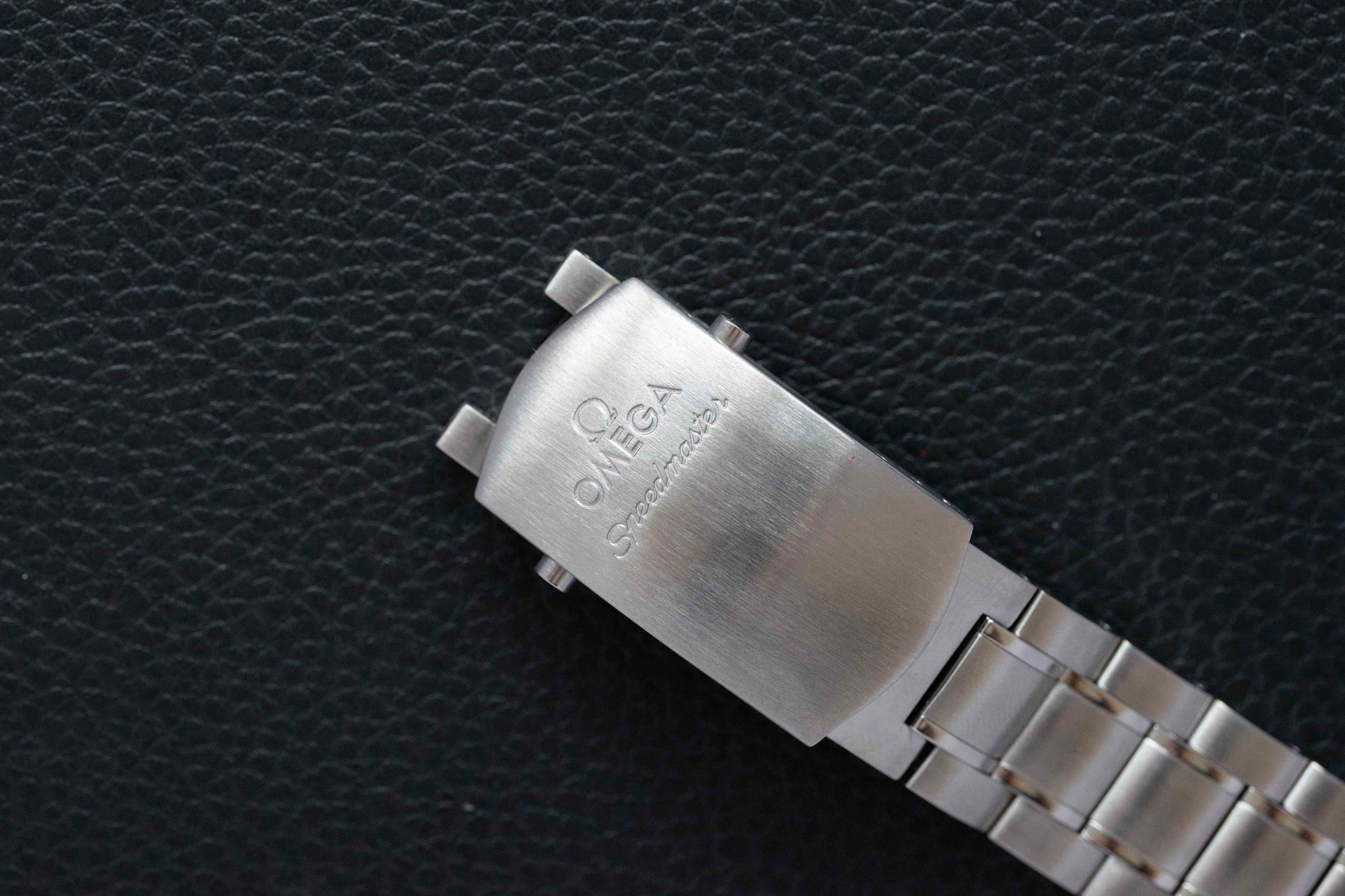 Omega Speedmaster 323.30.40.40.01.001 Fullset 2009 Box+Papers