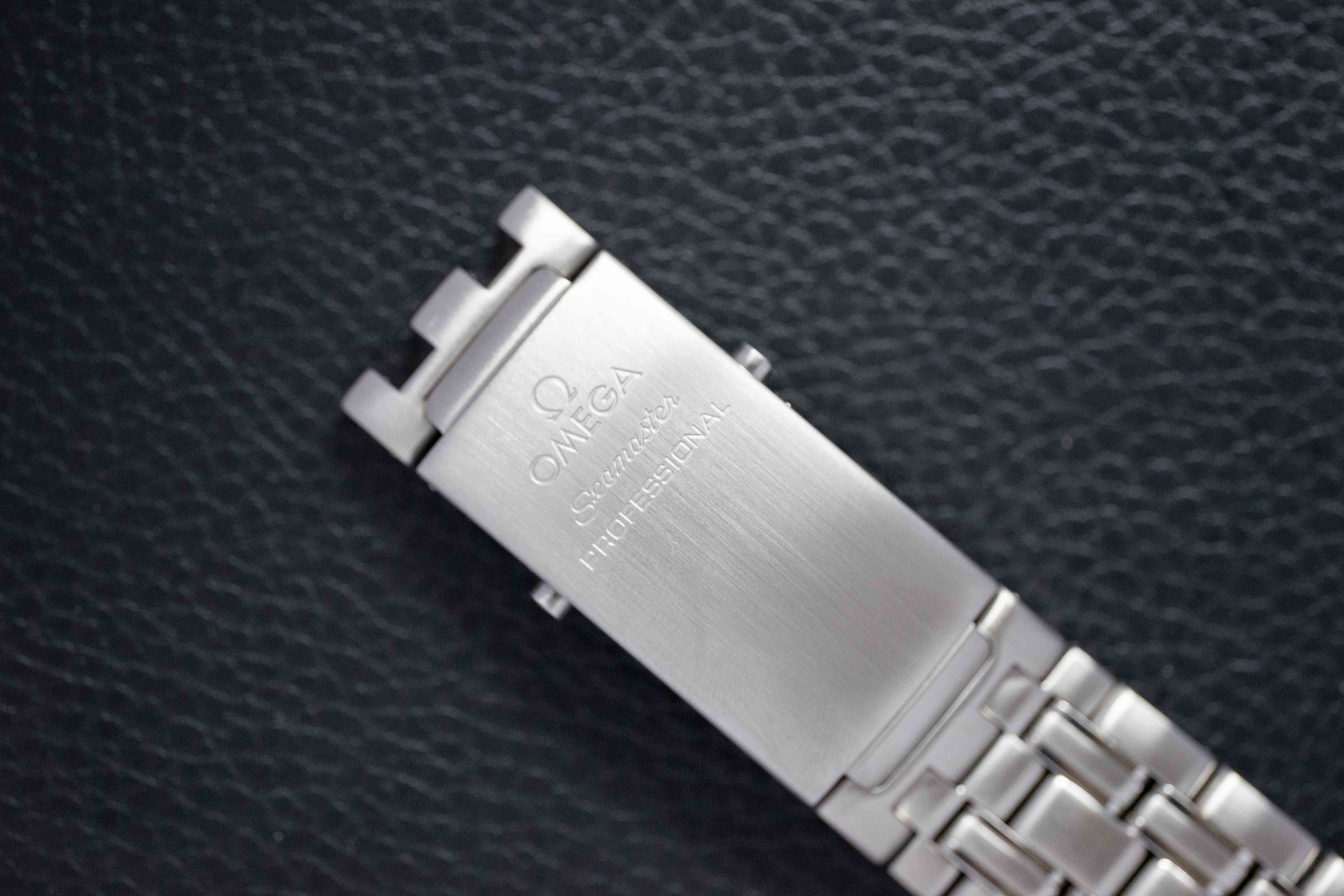 Omega Seamaster James Bond 2541.80 Blue 1998