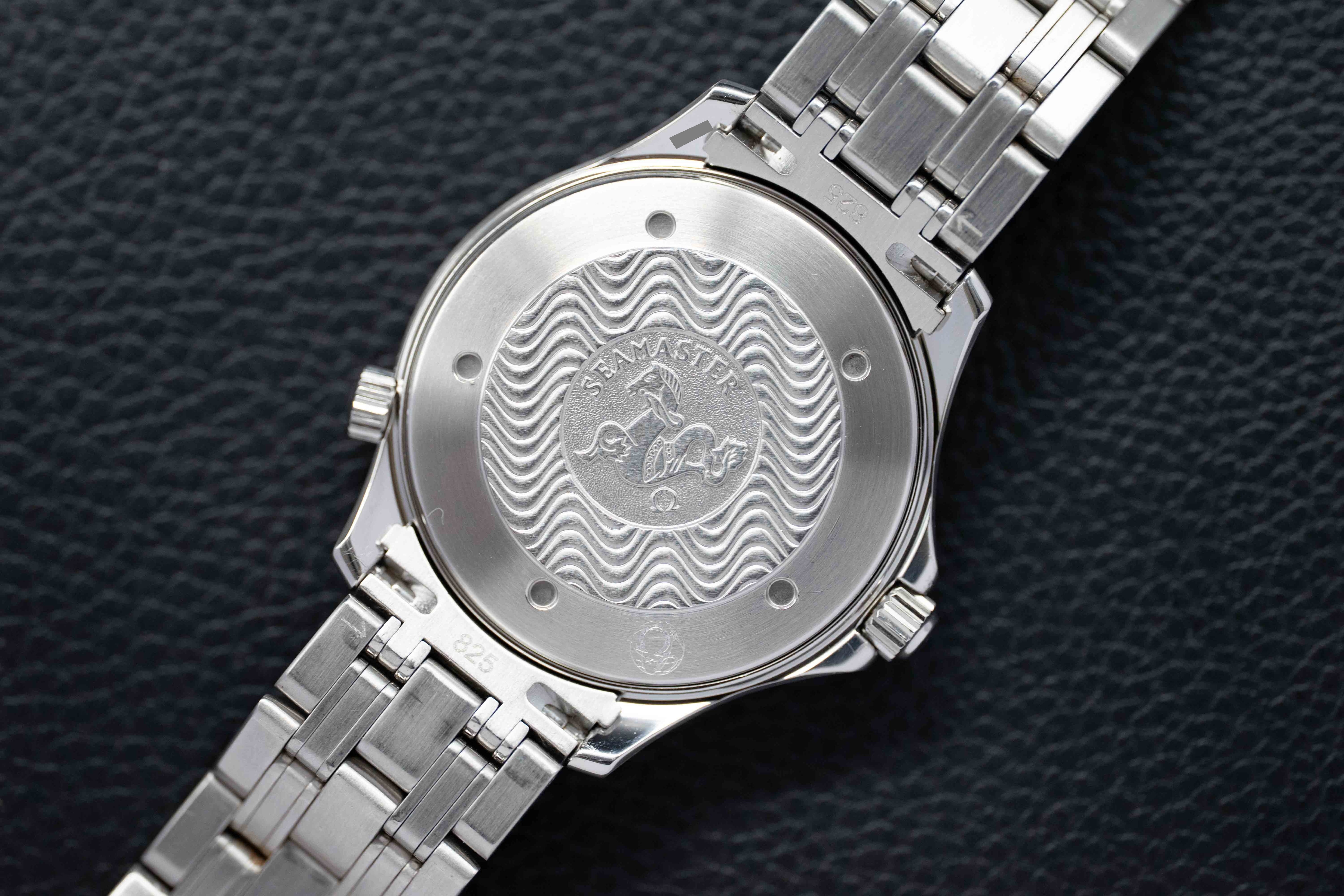 Omega Seamaster James Bond 2541.80 Blue 1998