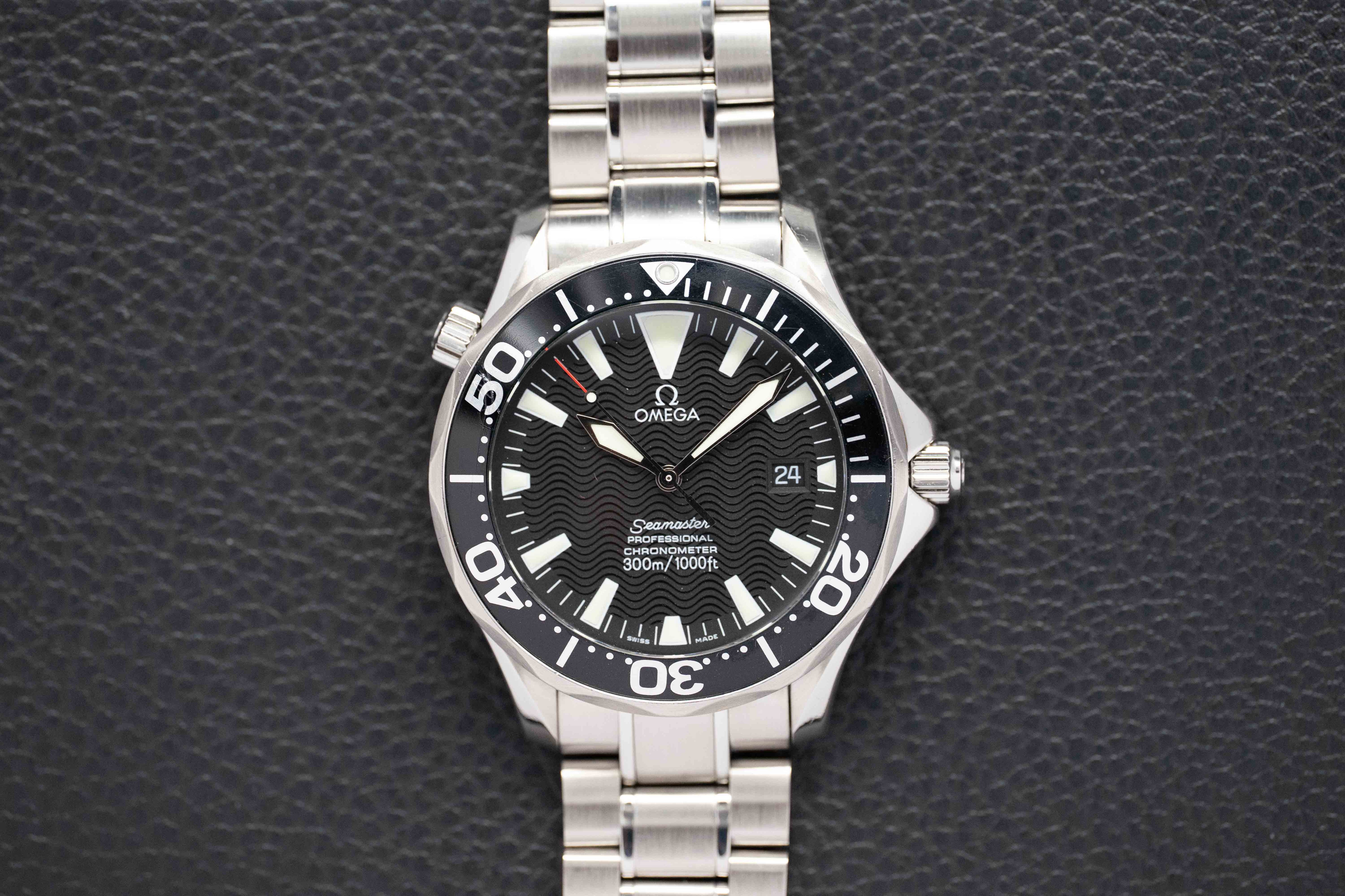 Omega Seamaster 300 2254.50 Black Dial 2004 Papers