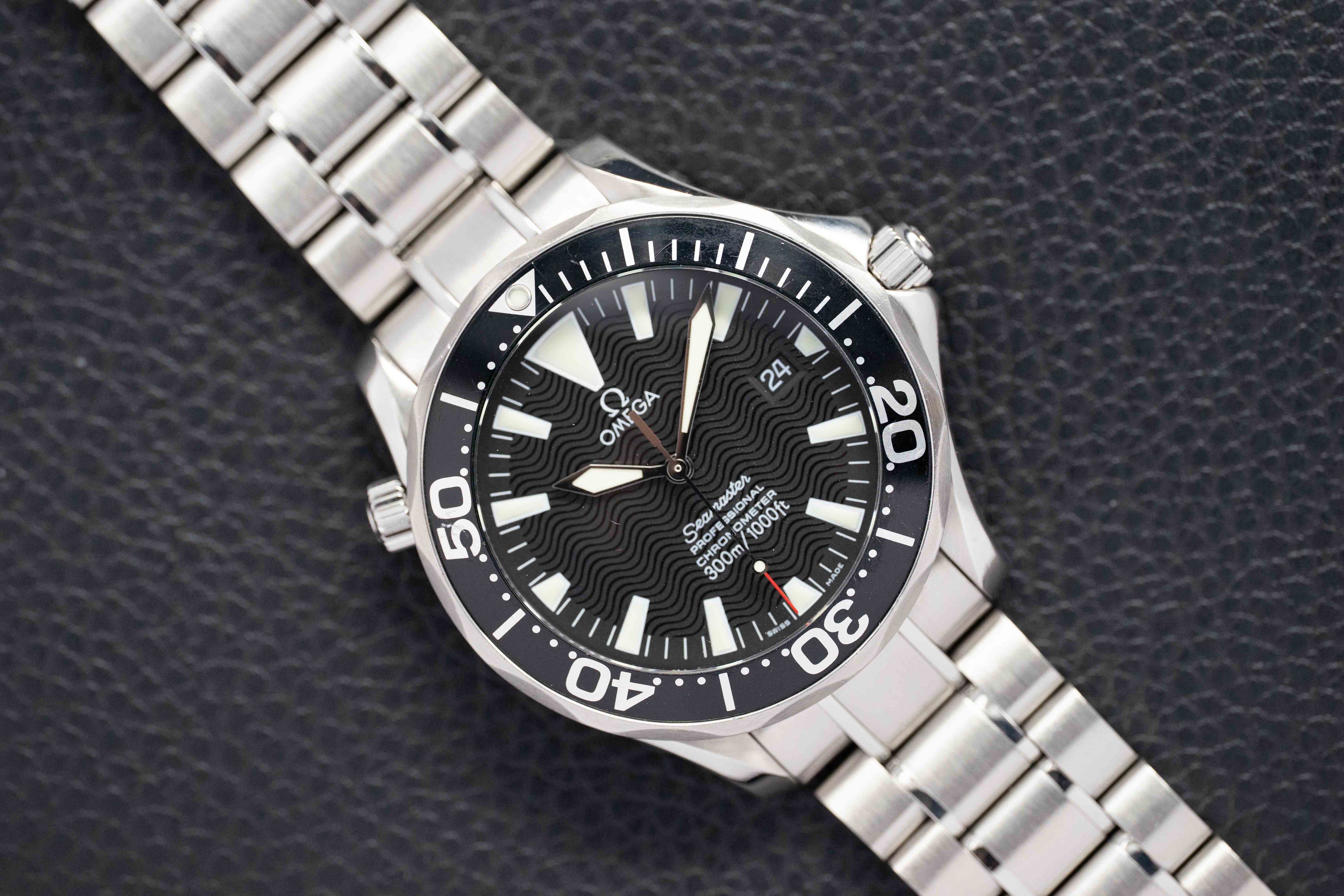 Omega Seamaster 300 2254.50 Black Dial 2004 Papers