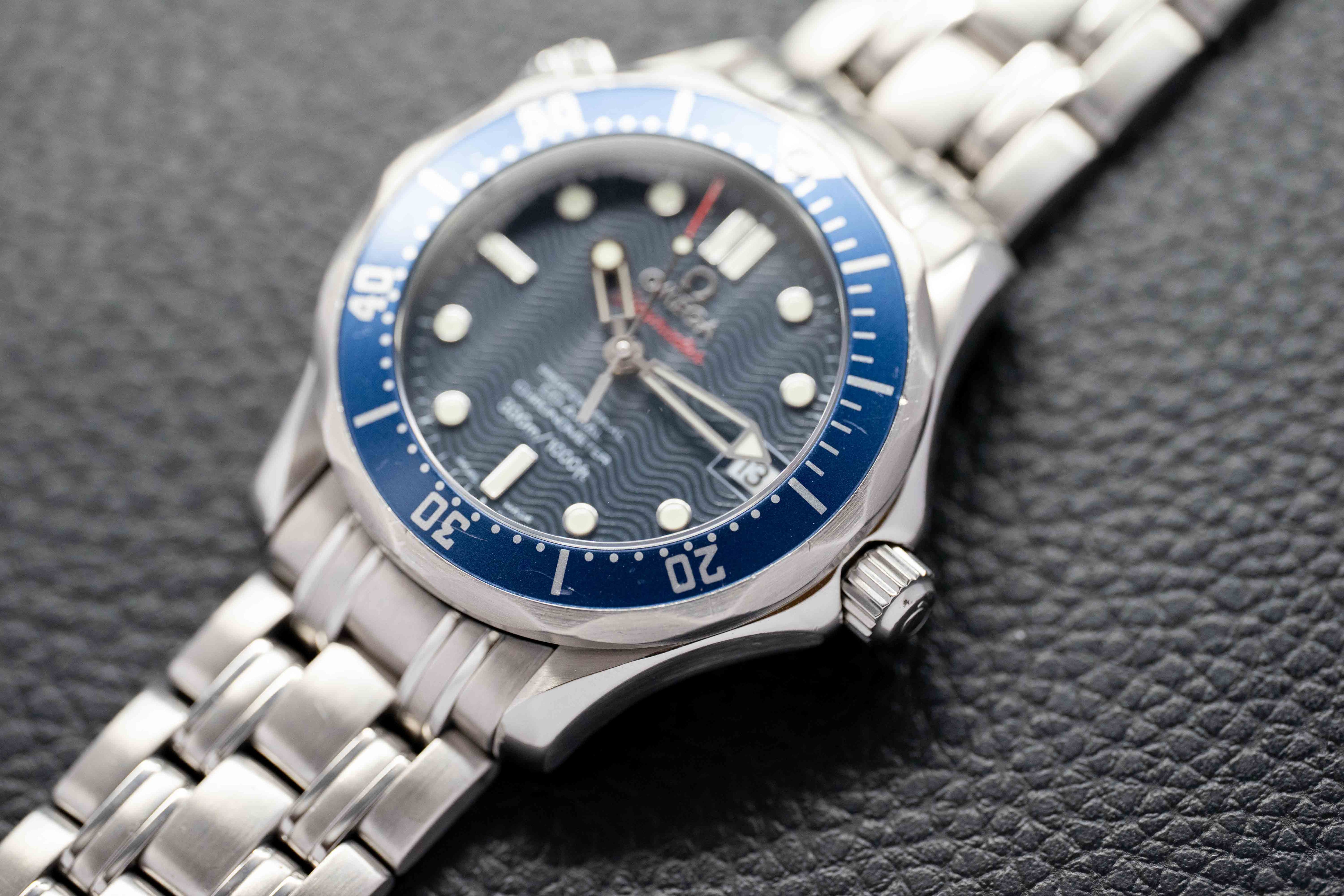Omega Seamaster Diver 2222.80 Blue Dial 2008