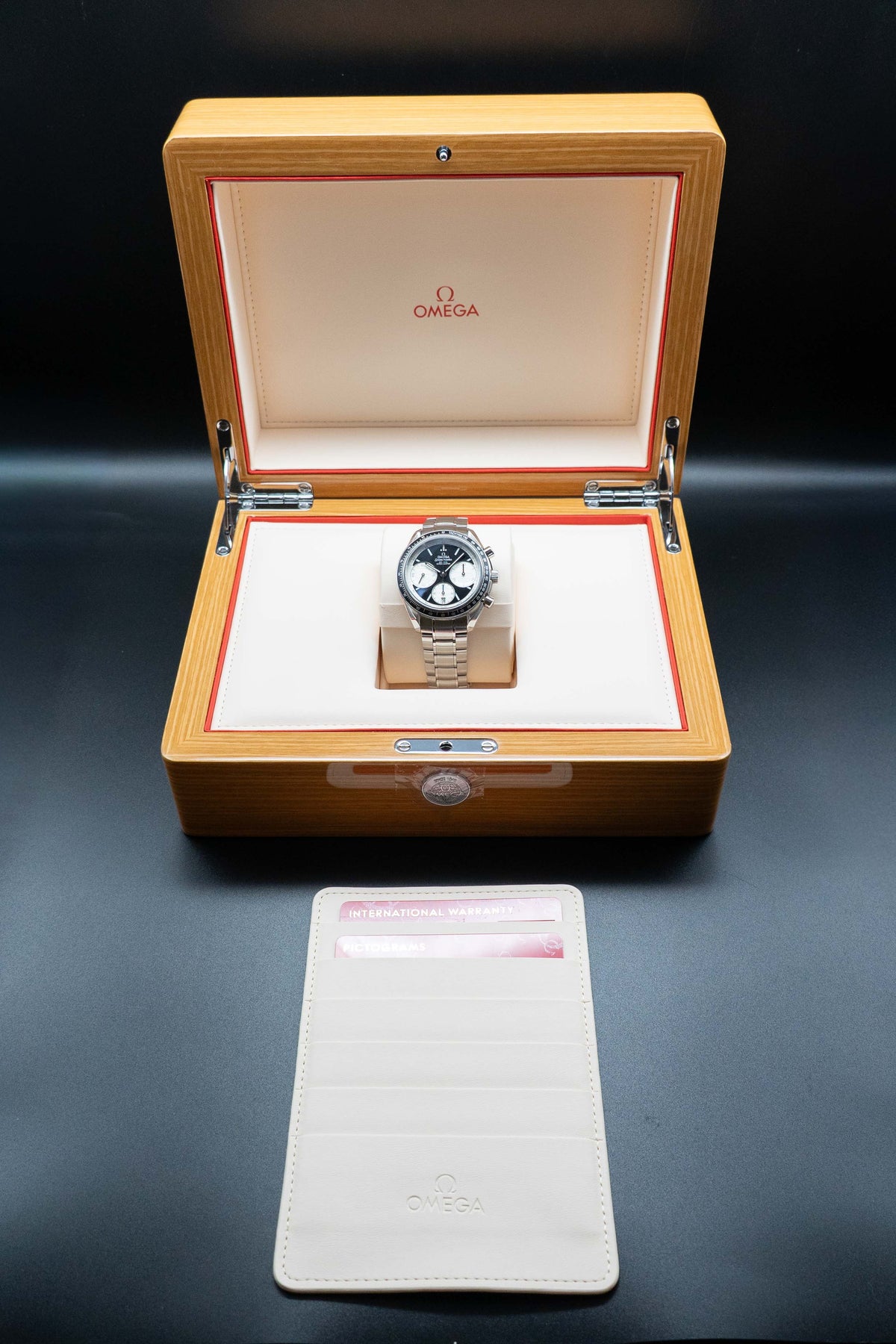 Omega Speedmaster Racing 326.30.40.50.01.002 Fullset 2025 Box+Papers