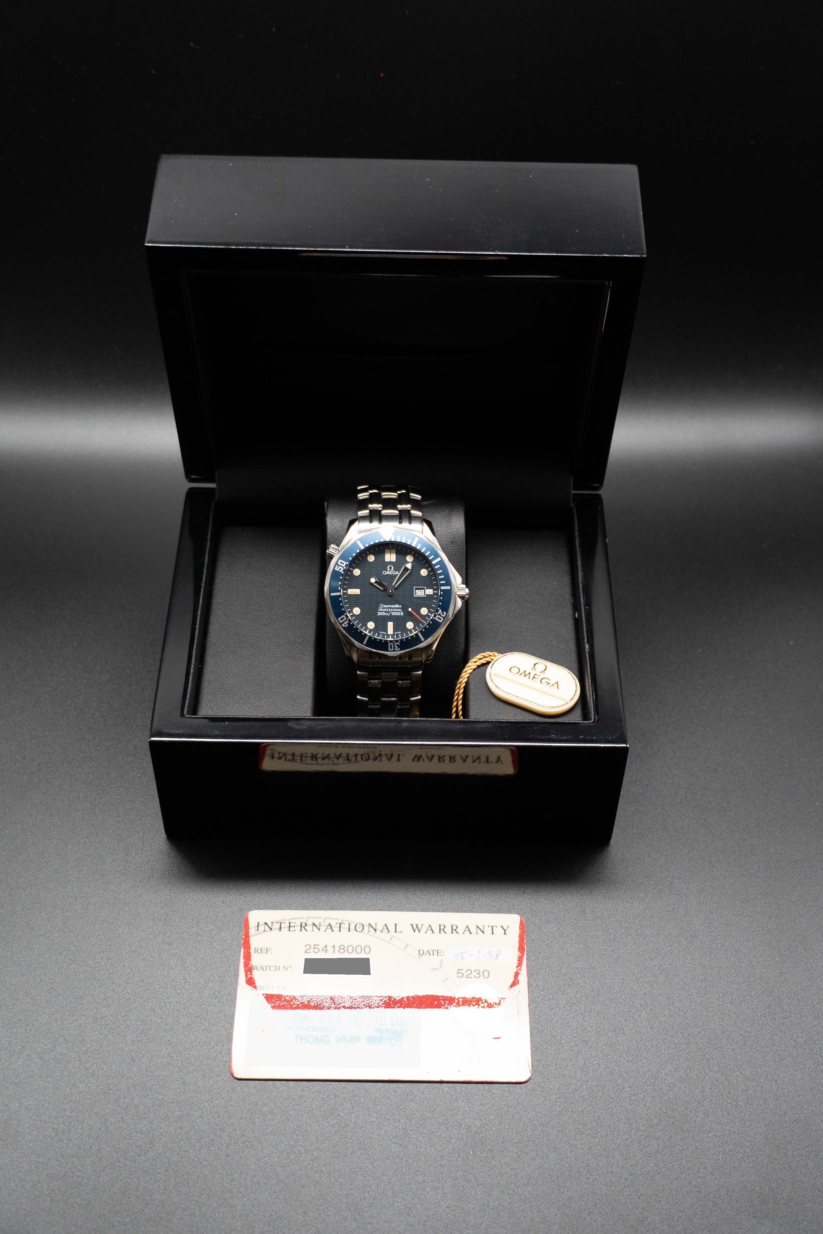 Omega Seamaster James Bond 2541.80 Papers 1998