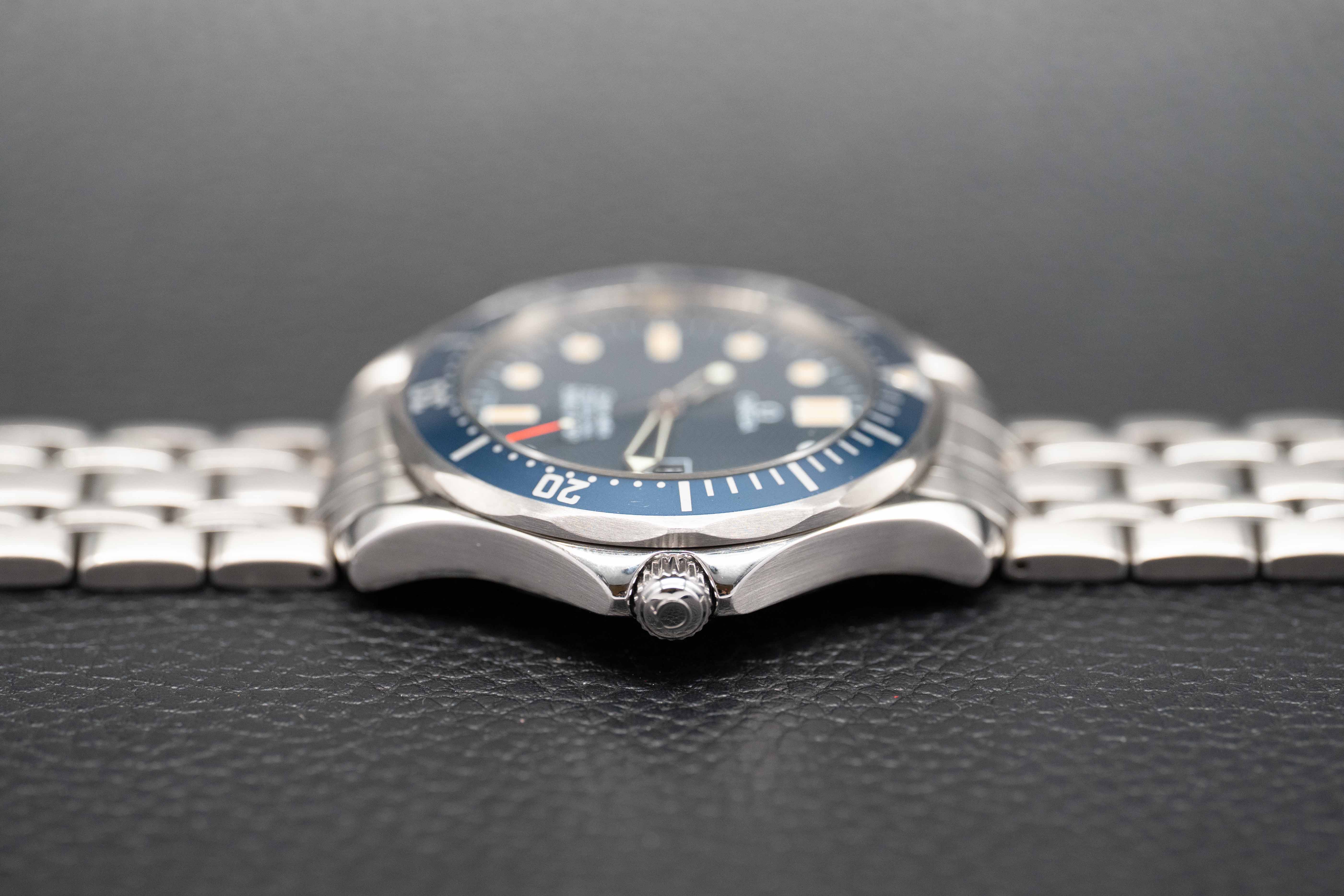 Omega Seamaster James Bond 2541.80 Papers 1998