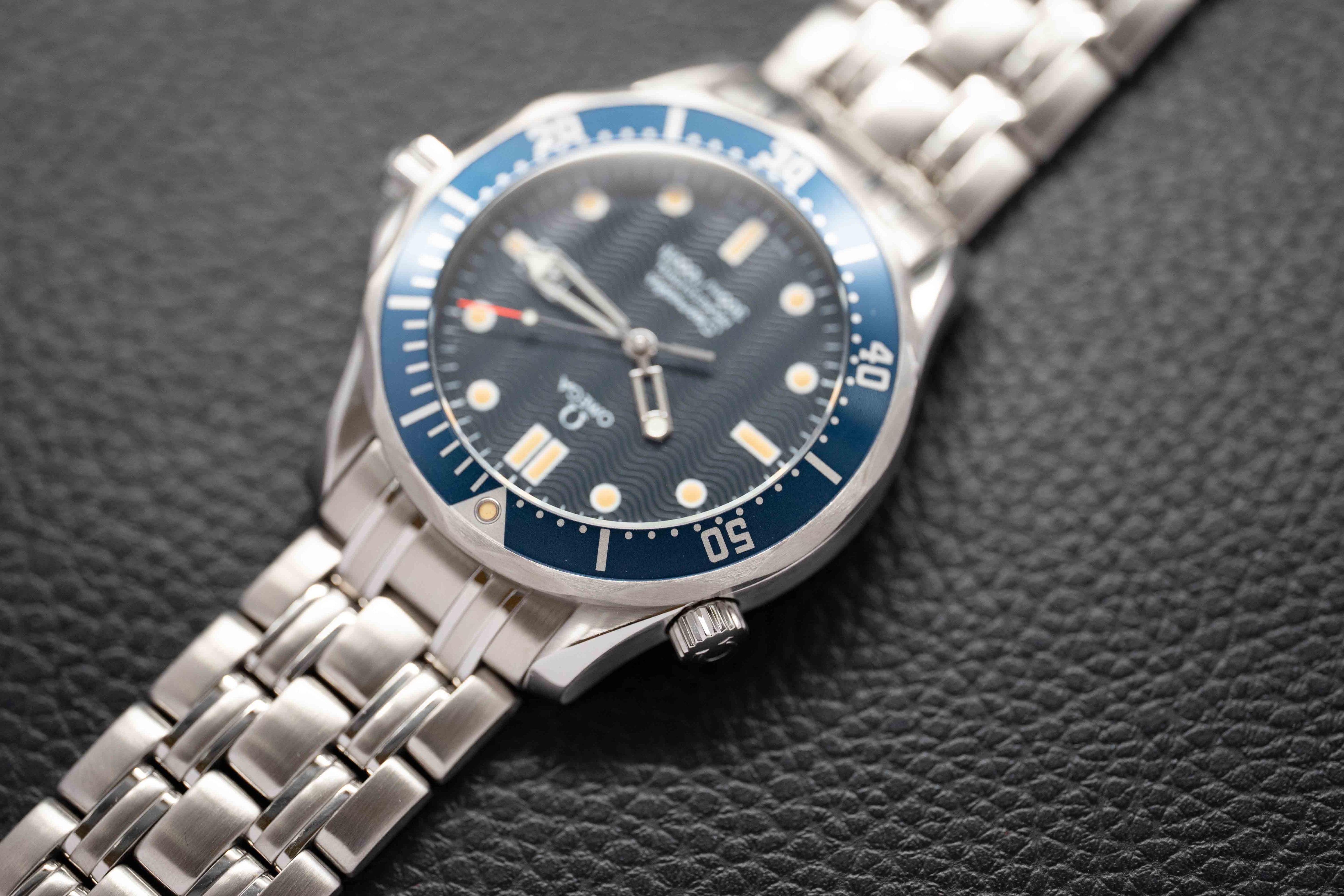 Omega Seamaster James Bond 2541.80 Papers 1998