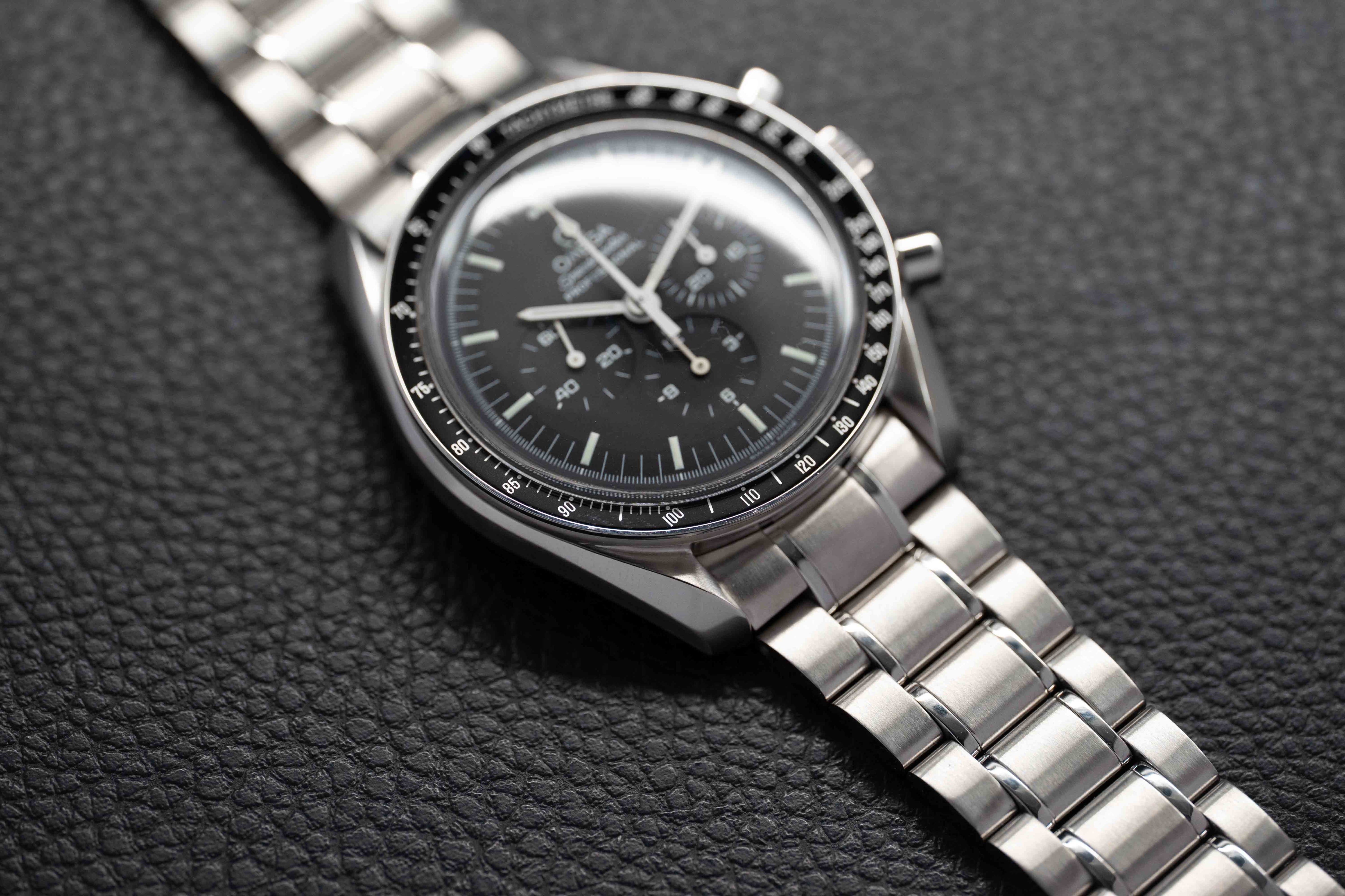 Omega Speedmaster Moonwatch 3572.50 Glass Bottom 2005