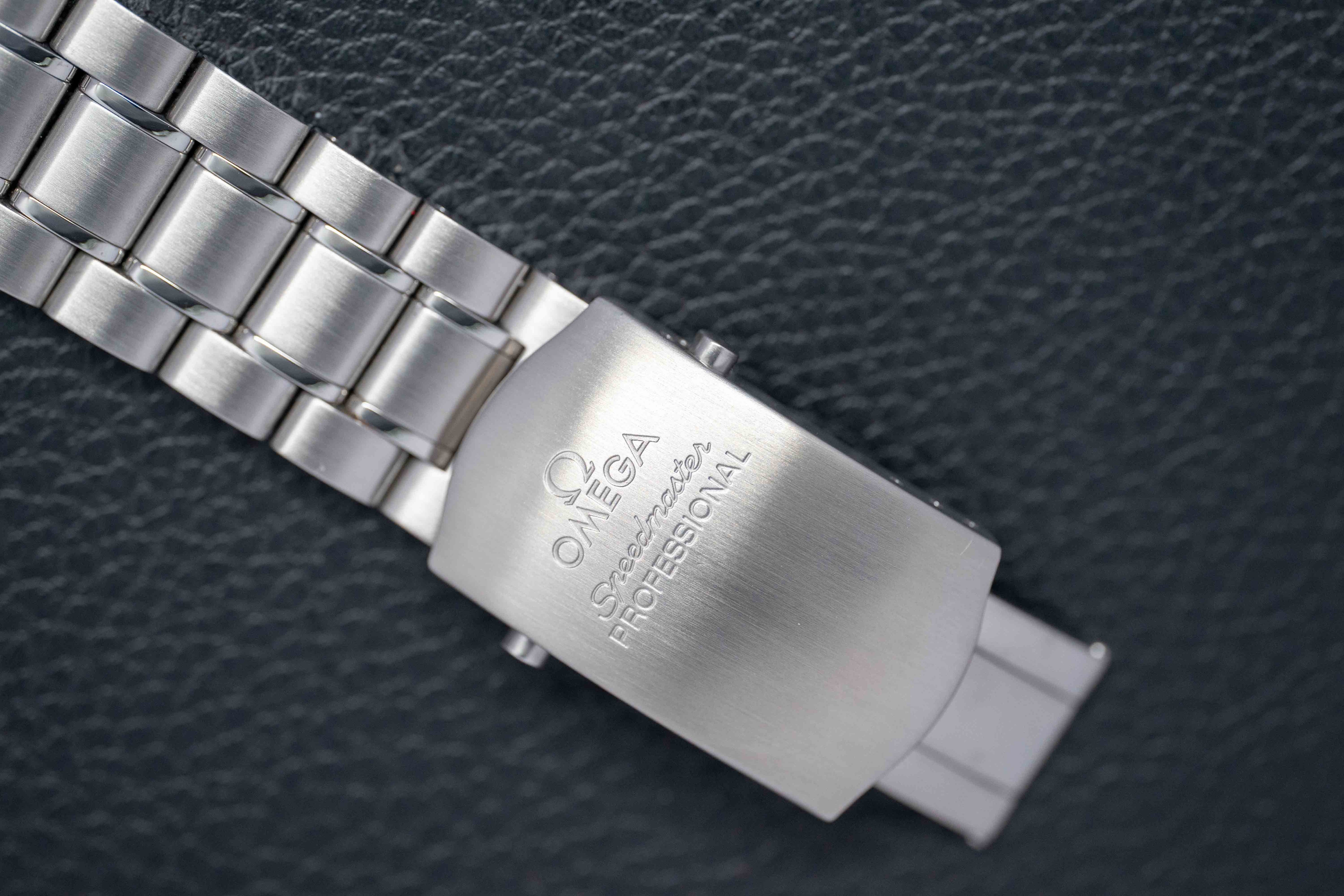 Omega Speedmaster Moonwatch 3572.50 Glass Bottom 2005