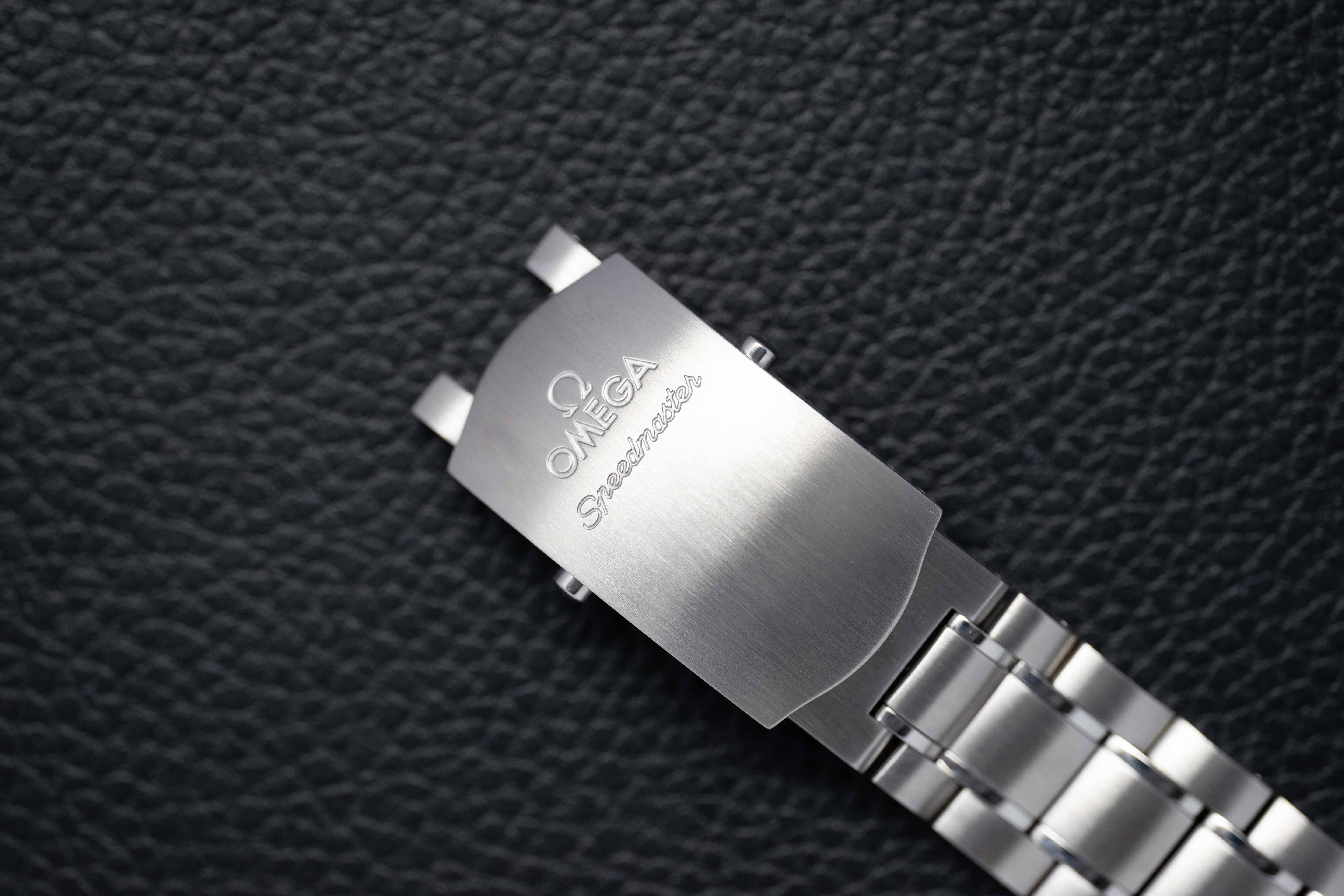 Omega Speedmaster Racing 326.30.40.50.02.001 Albino Fullset 2024 Box+Papers