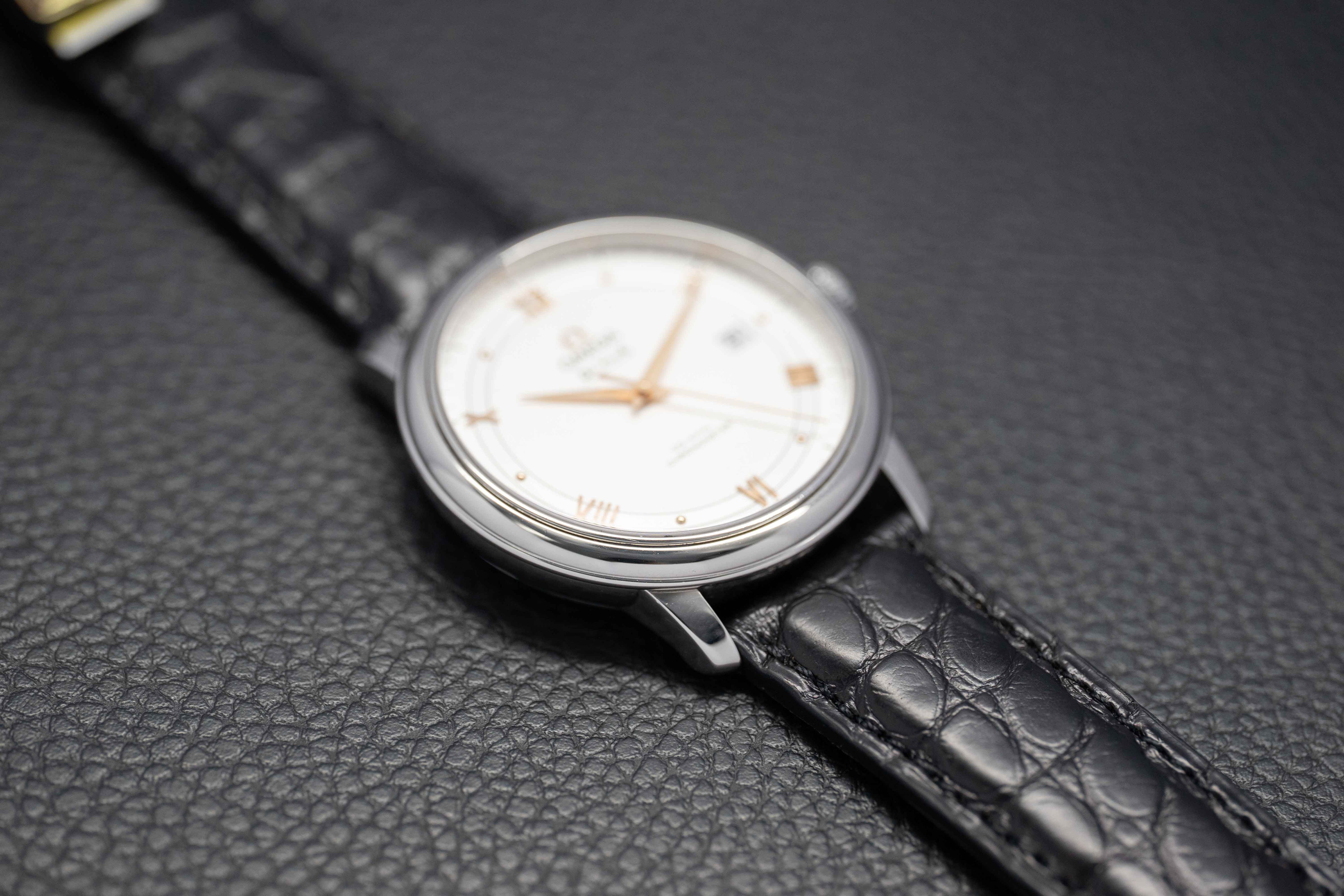 Omega De Ville Prestige 424.13.40.20.02.002 Silver Dial 2010