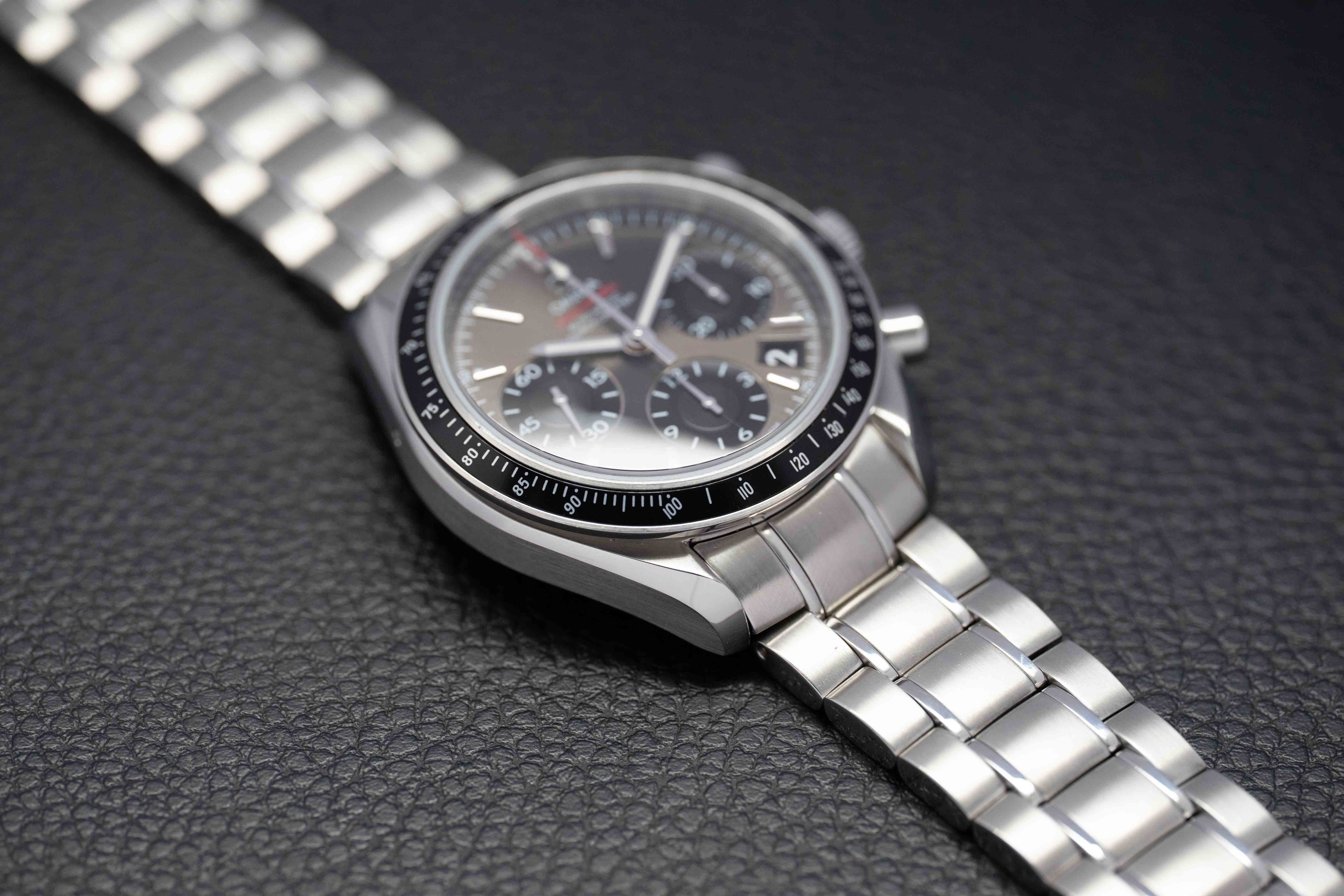 Omega Speedmaster 323.30.40.40.06.001 Fullset 2018 Box+Paper