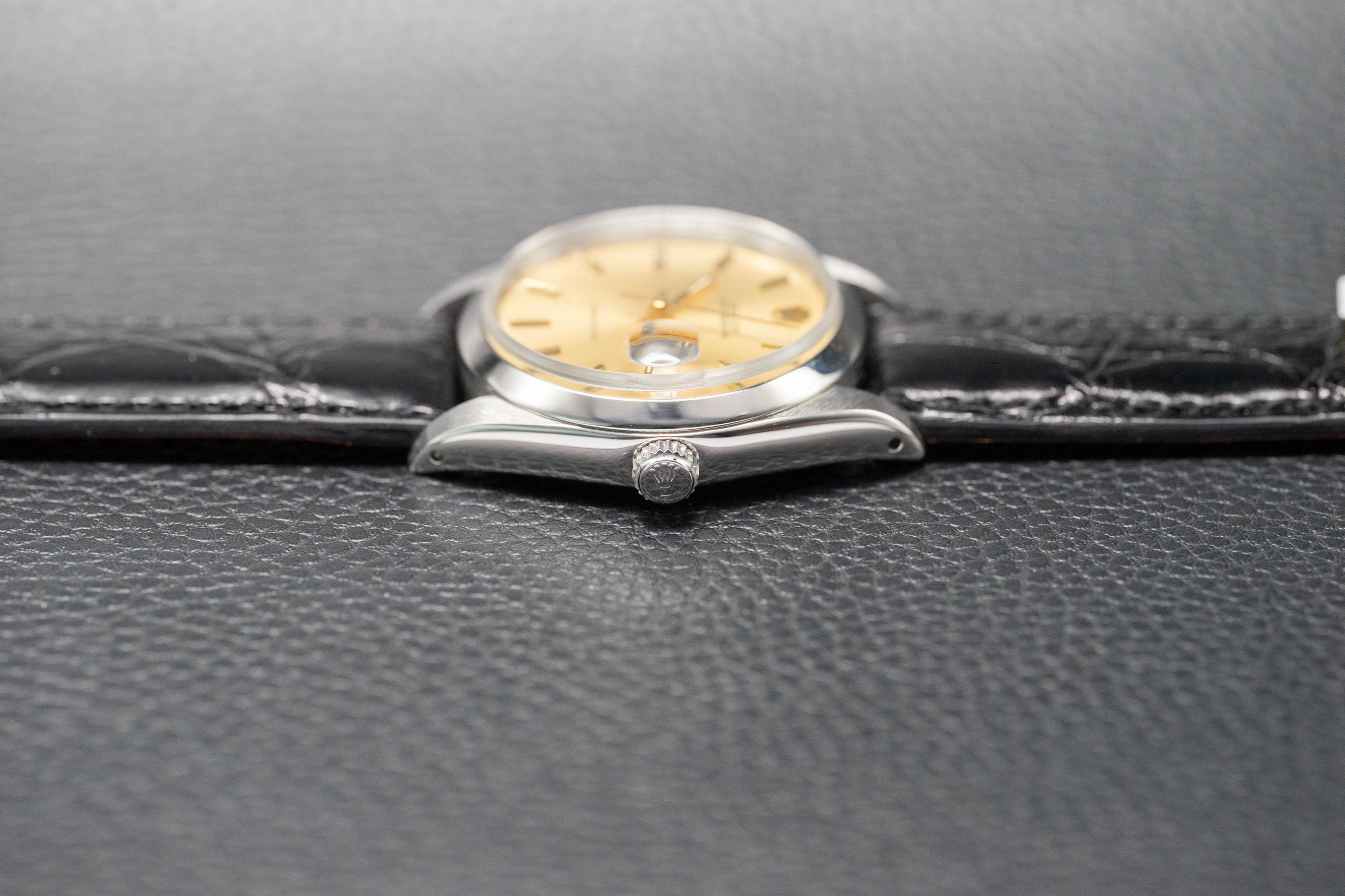 Rolex Oysterdate 6694 Champagne Dial 1966