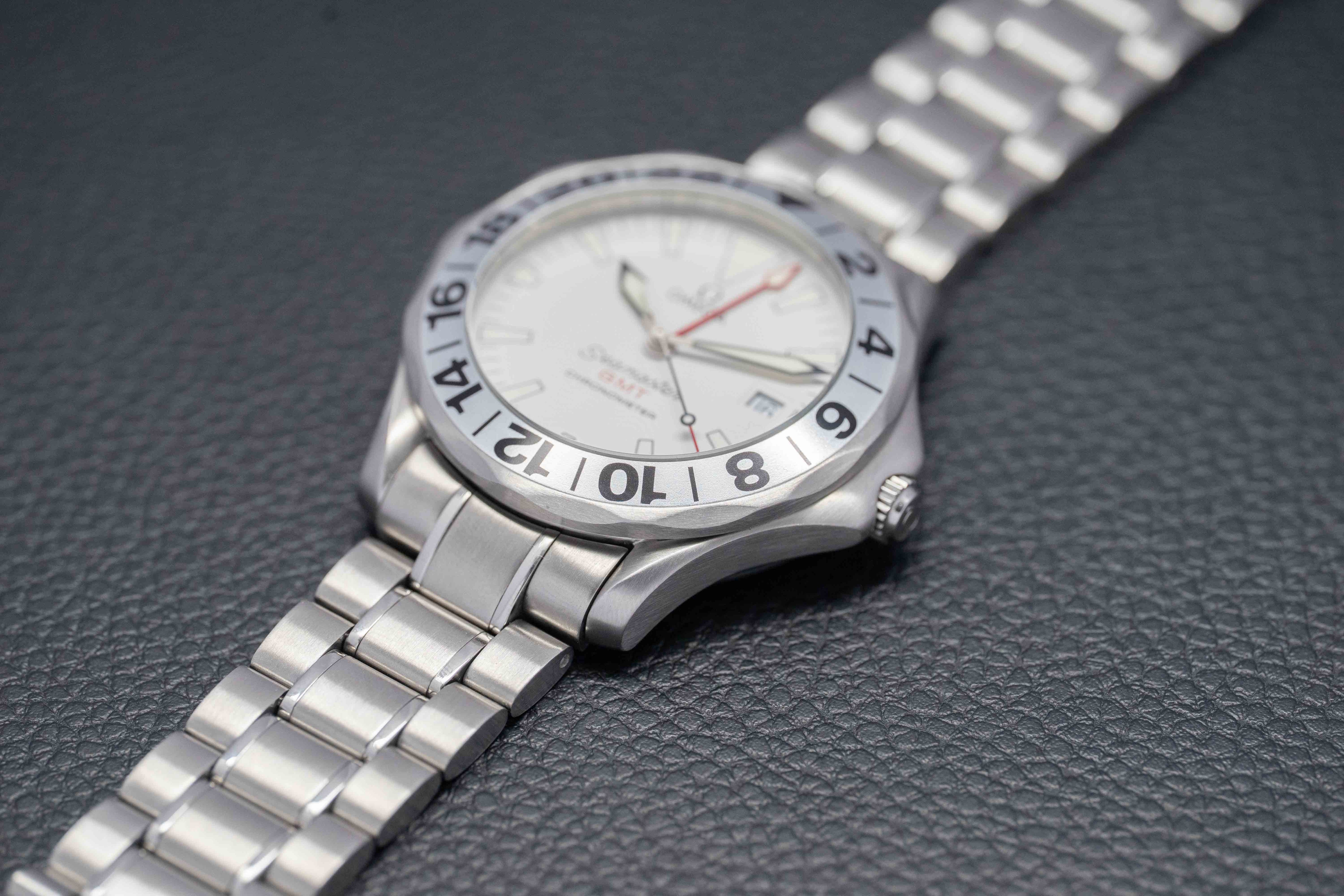 Omega Seamaster GMT 2538.20 White Dial Fullset 2015 Box+Papers Albino