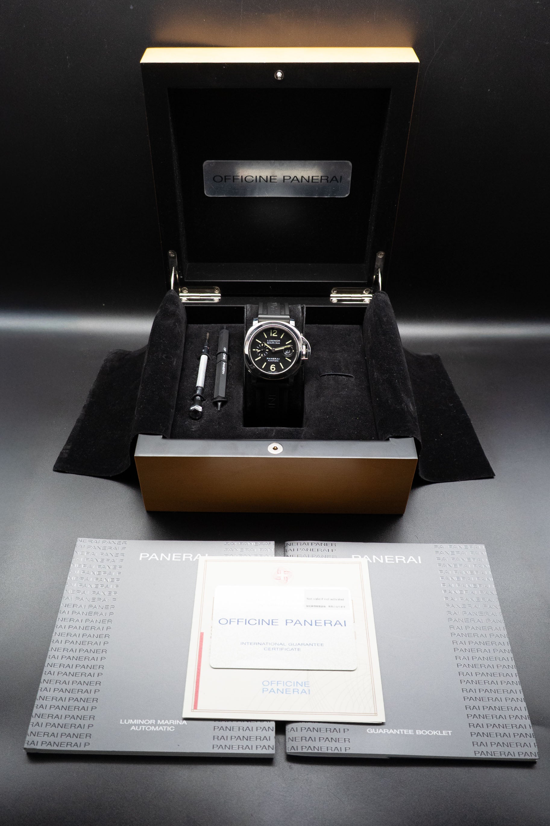 Panerai Luminor Base PAM00104 Fullset 2016 Box+Papers