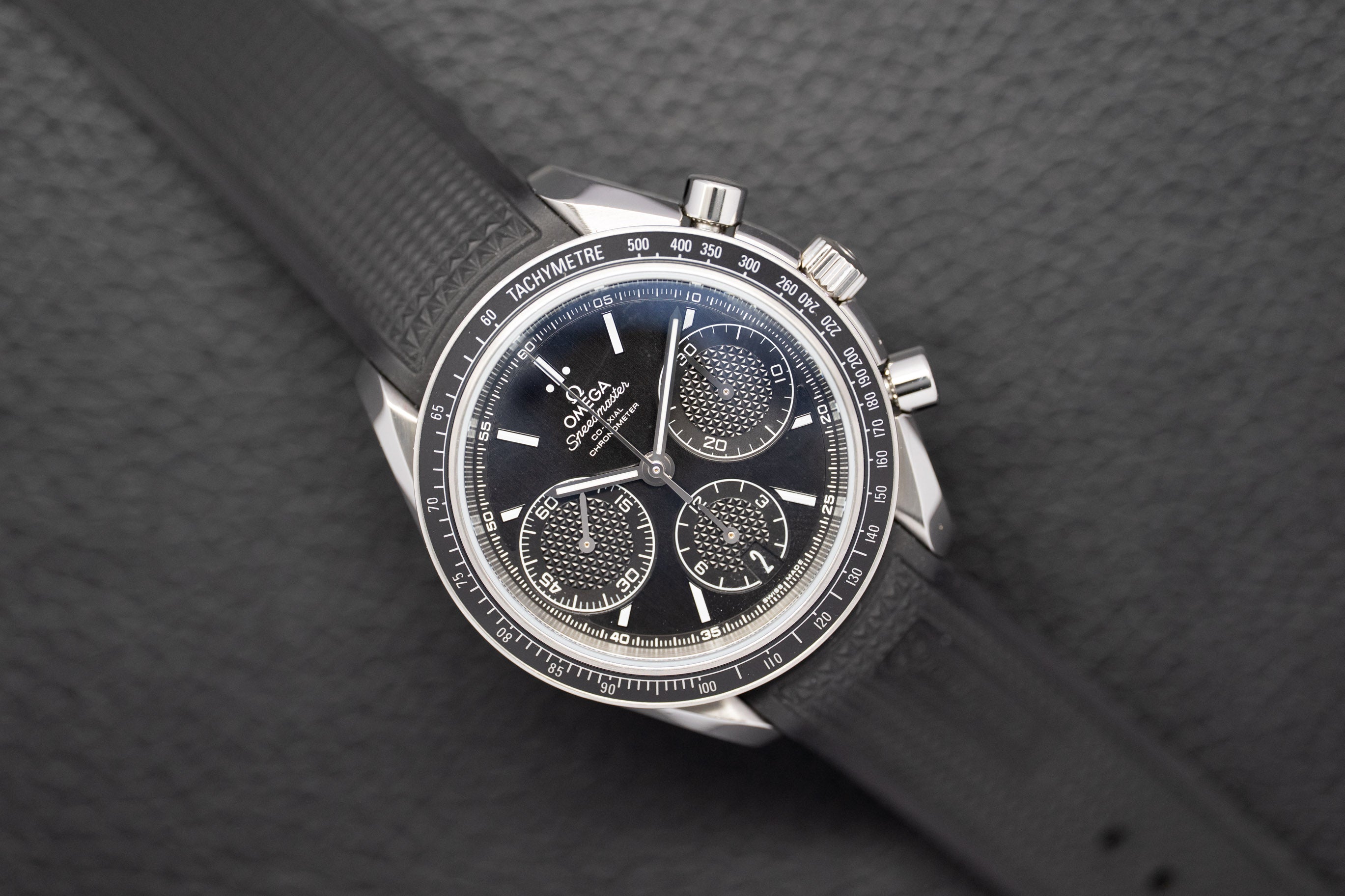 Omega Speedmaster Racing 326.32.40.50.01.001 Fullset 2024 Box+Papers